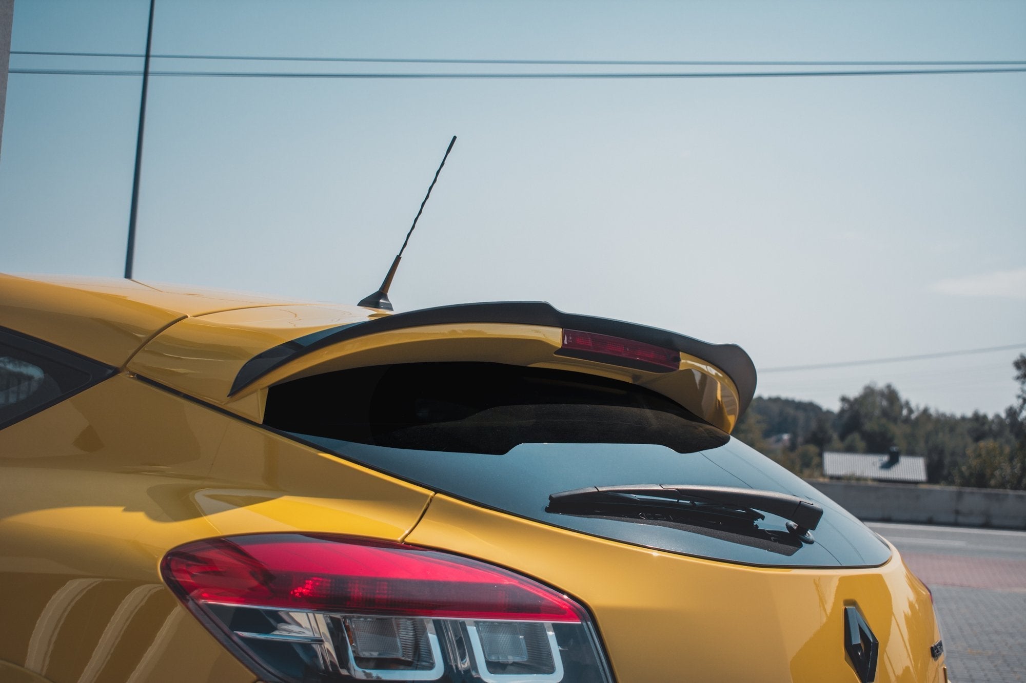 Eleron spoiler cap Renault Megane Mk3 RS 2010-2015 v5 - Maxton Design
