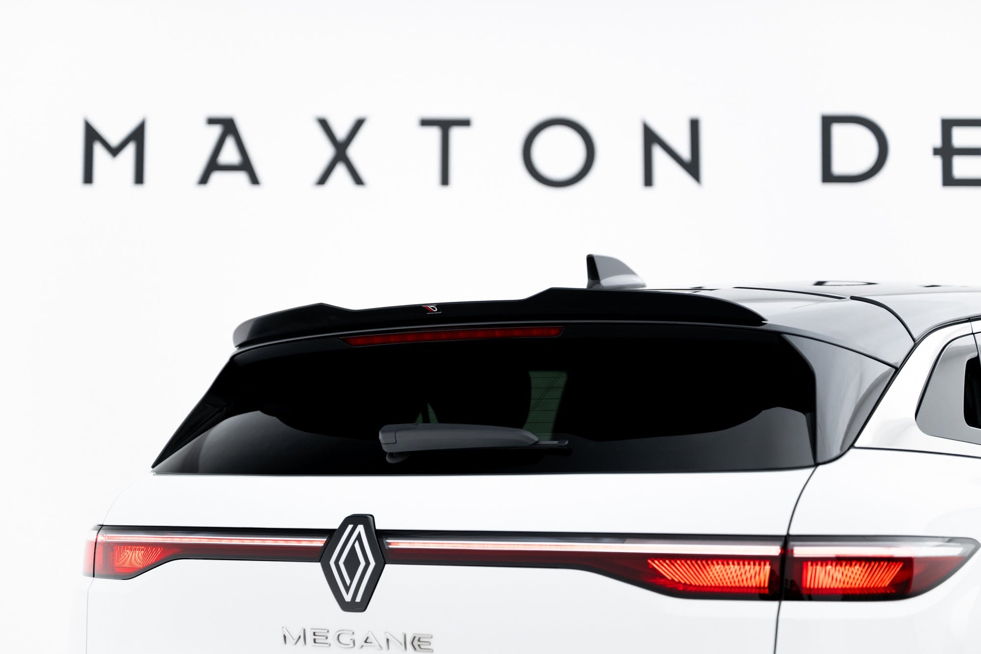 Eleron spoiler cap Renault Megane E-Tech Electric Mk1 2022- v1 - Maxton Design