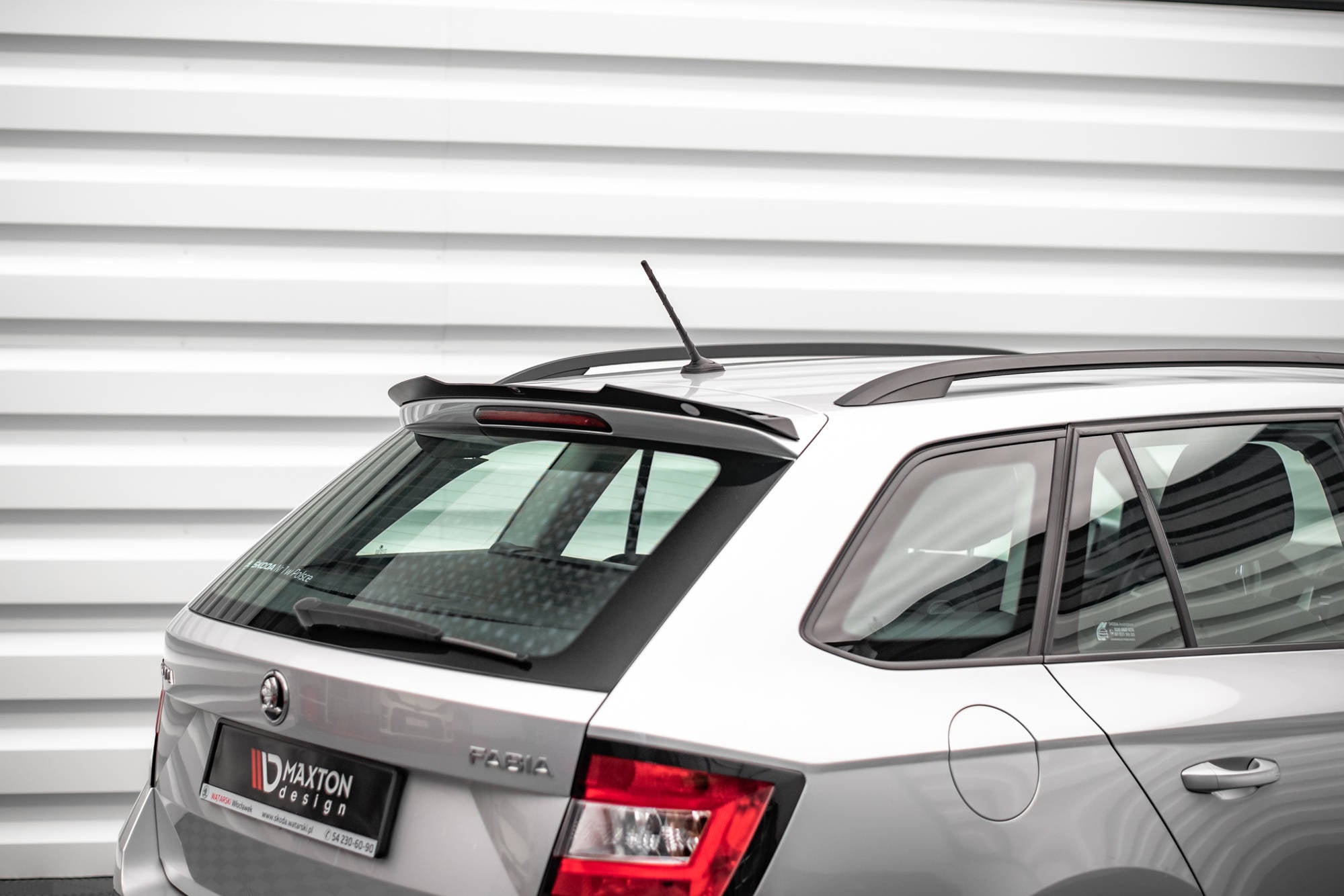 Eleron spoiler cap Skoda Fabia Combi Mk3 2014-2019 v2 - Maxton Design