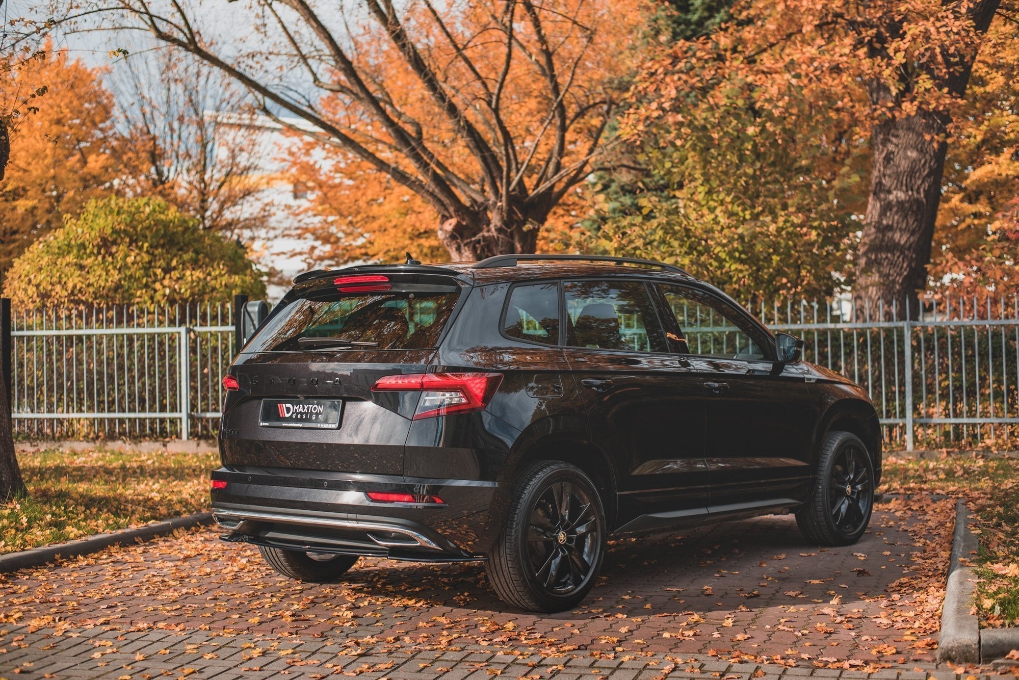 Eleron spoiler cap Skoda Karoq Sportline 2017- v1 - Maxton Design