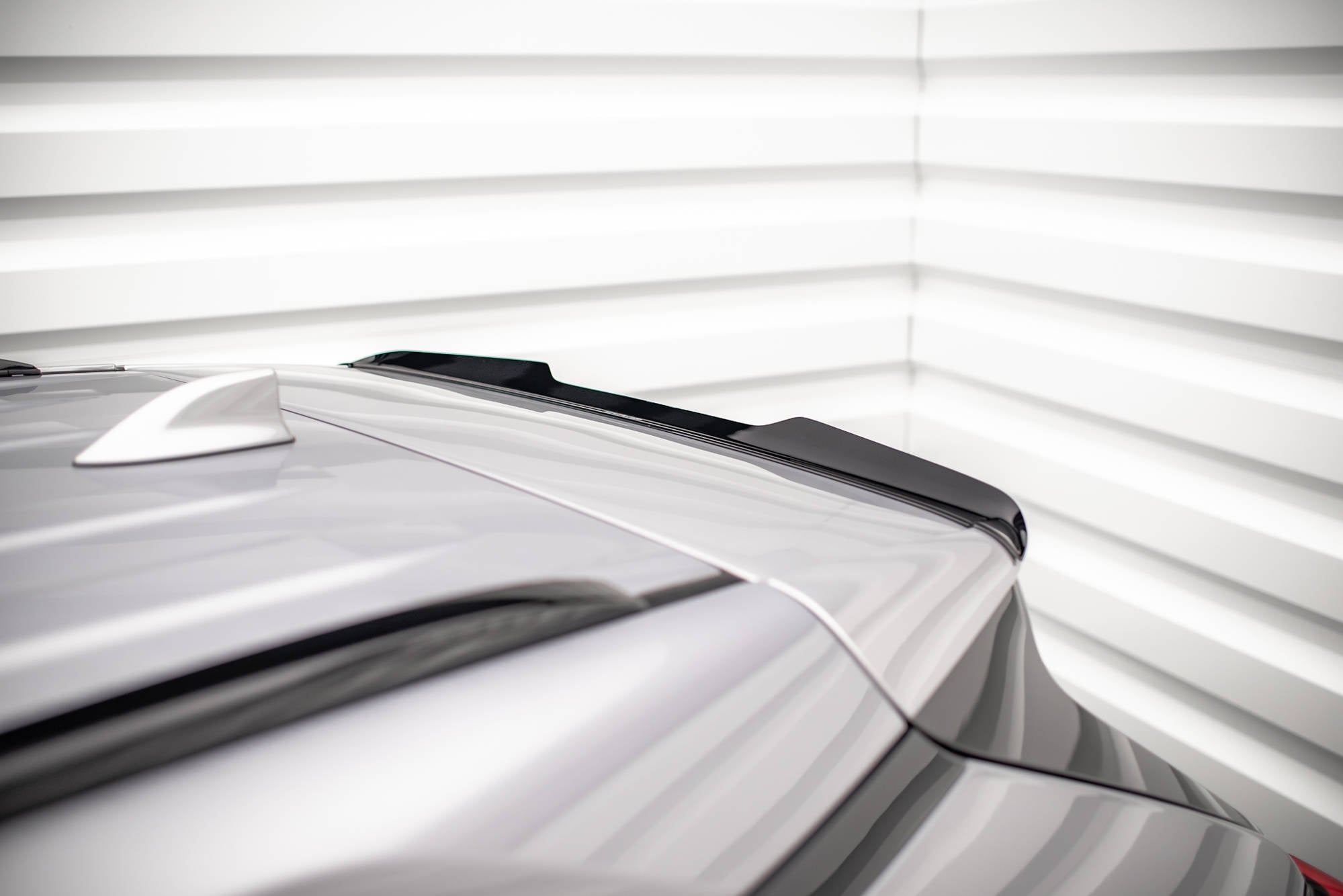 Eleron spoiler cap Toyota RAV4 Mk5 2019- v1 - Maxton Design
