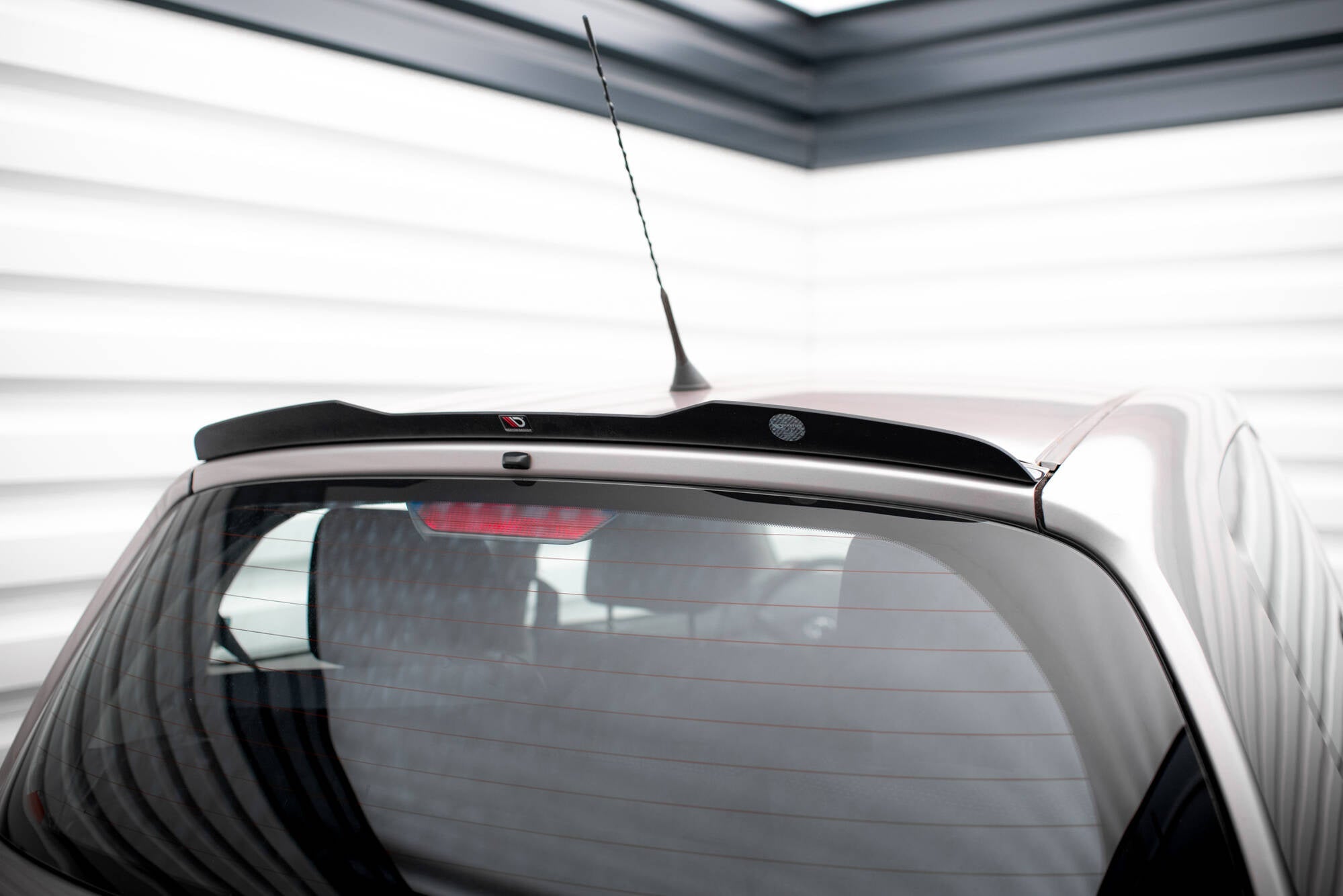 Eleron spoiler cap Toyota Yaris T-Sport Mk1 Facelift 2003-2006 v4 - Maxton Design