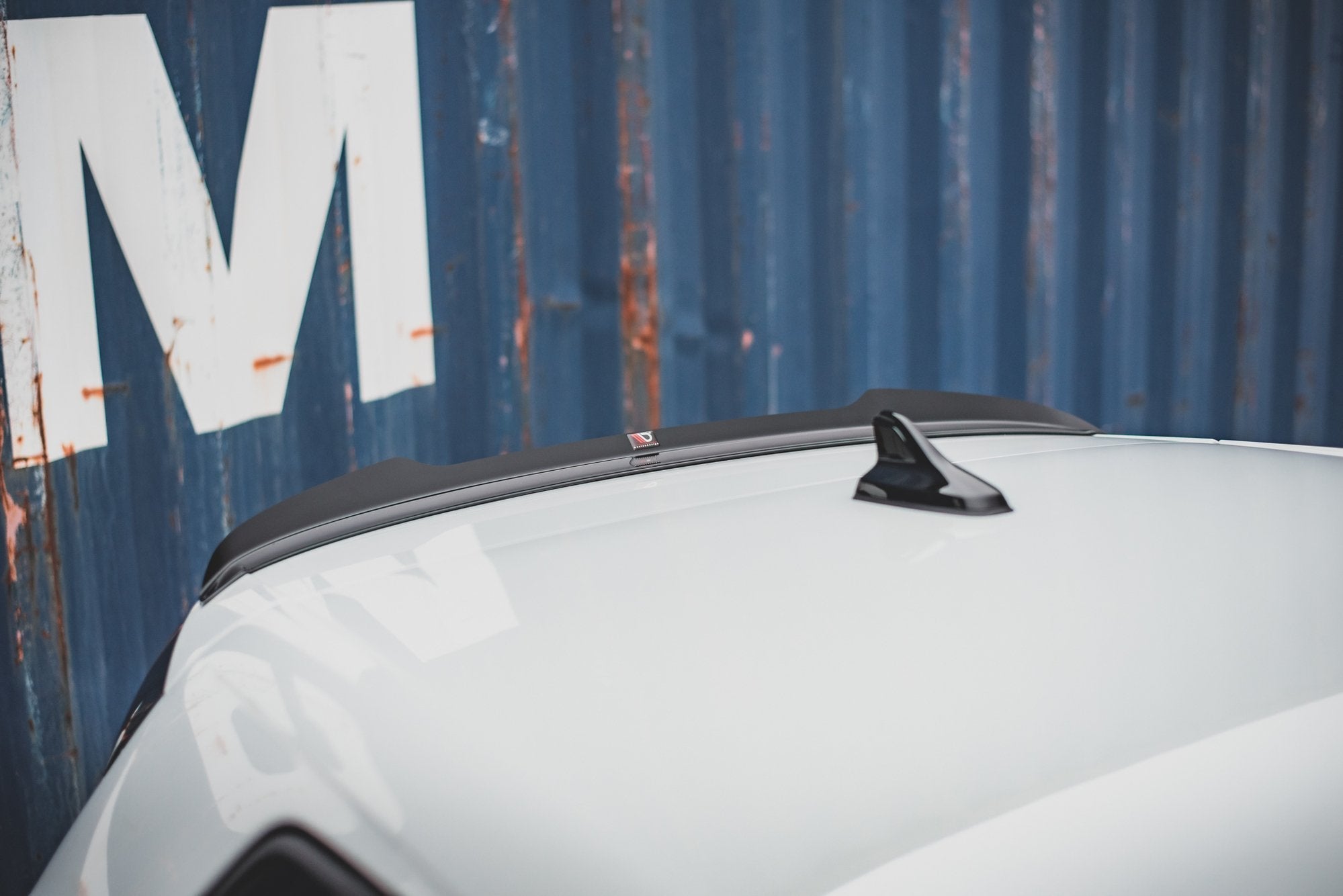 Eleron spoiler cap Volkswagen Golf 8 GTI 2020- v3 - Maxton Design