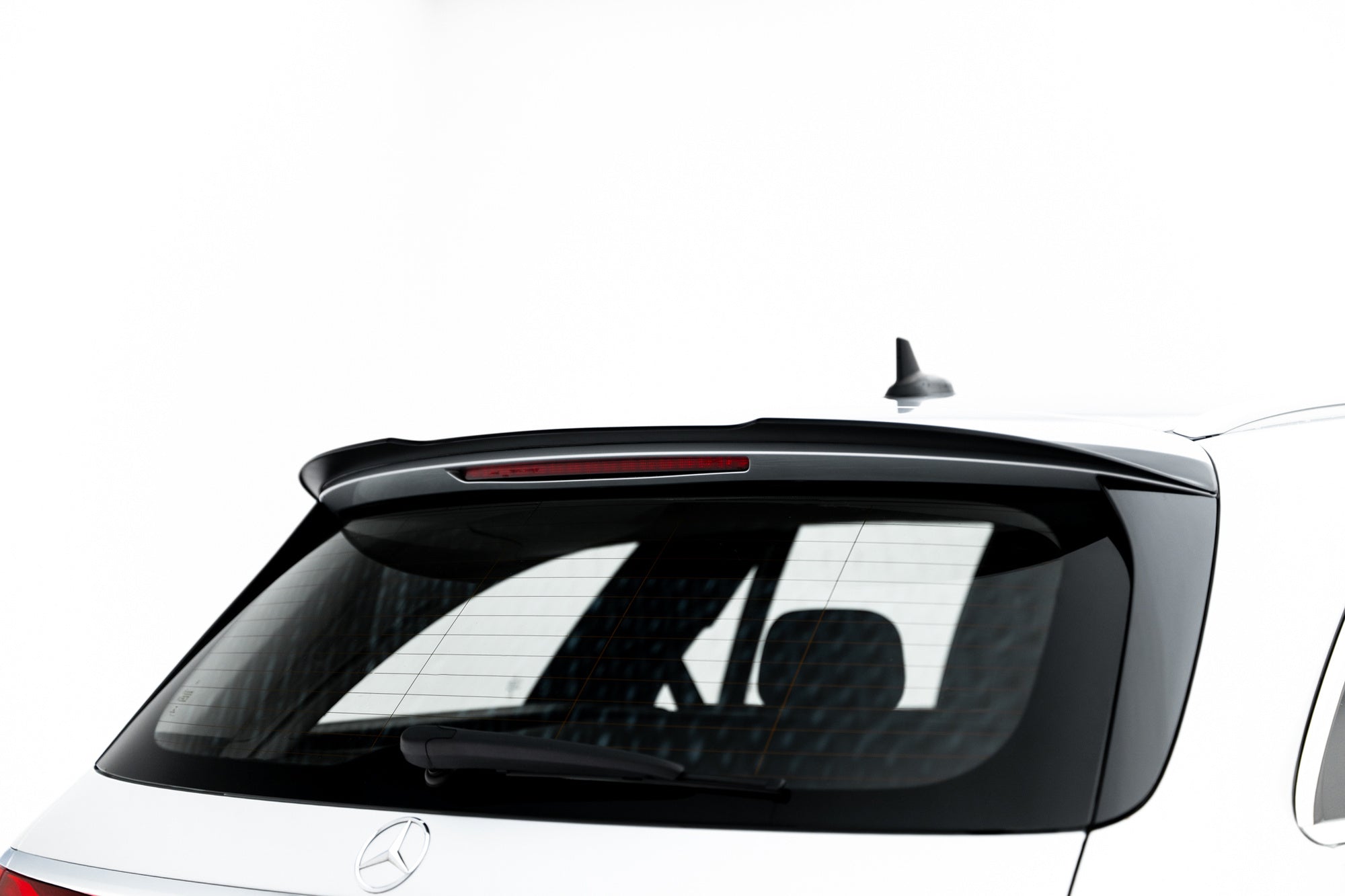 Eleron spoiler cap Mercedes E Class S123 E63 Amg Estate 2017- v3 - Maxton Design