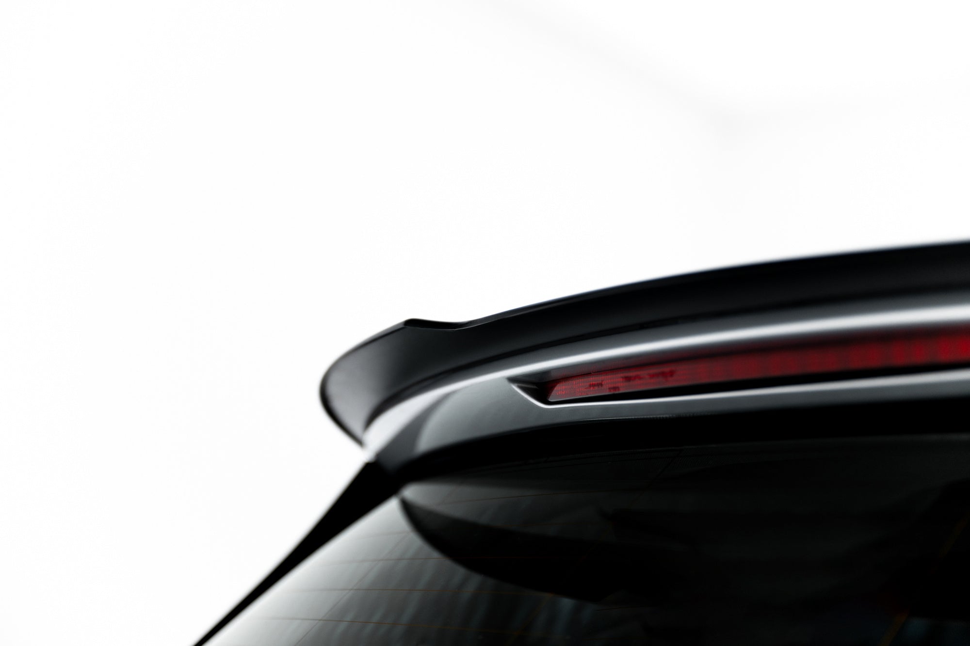 Eleron spoiler cap Mercedes E Class S123 E63 Amg Estate 2017- v3 - Maxton Design