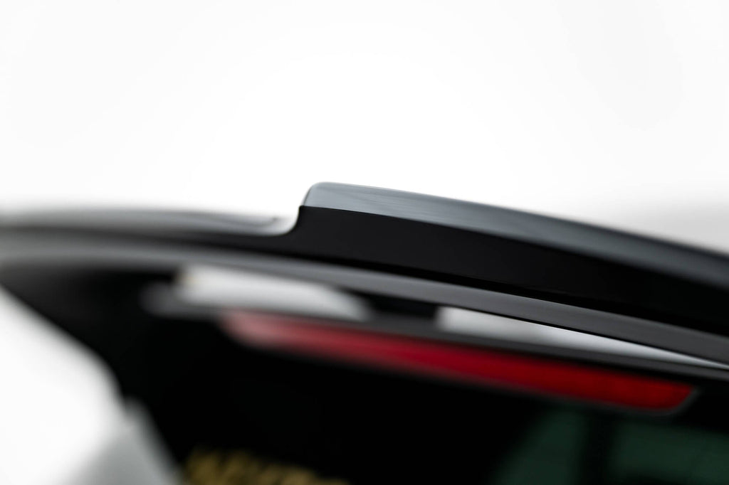 Eleron spoiler cap Volkswagen Golf R 8 2020- v6 - Maxton Design