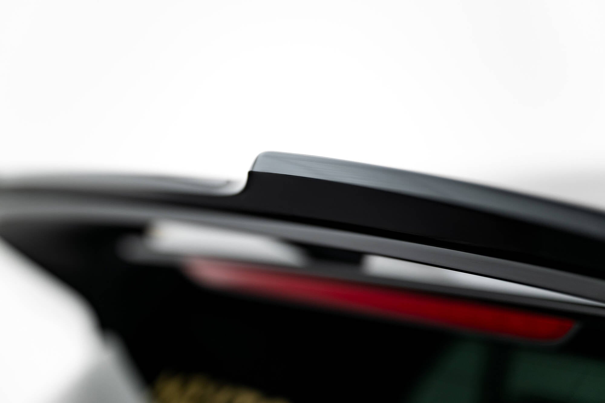 Eleron spoiler cap Volkswagen Golf R 8 2020- v6 - Maxton Design