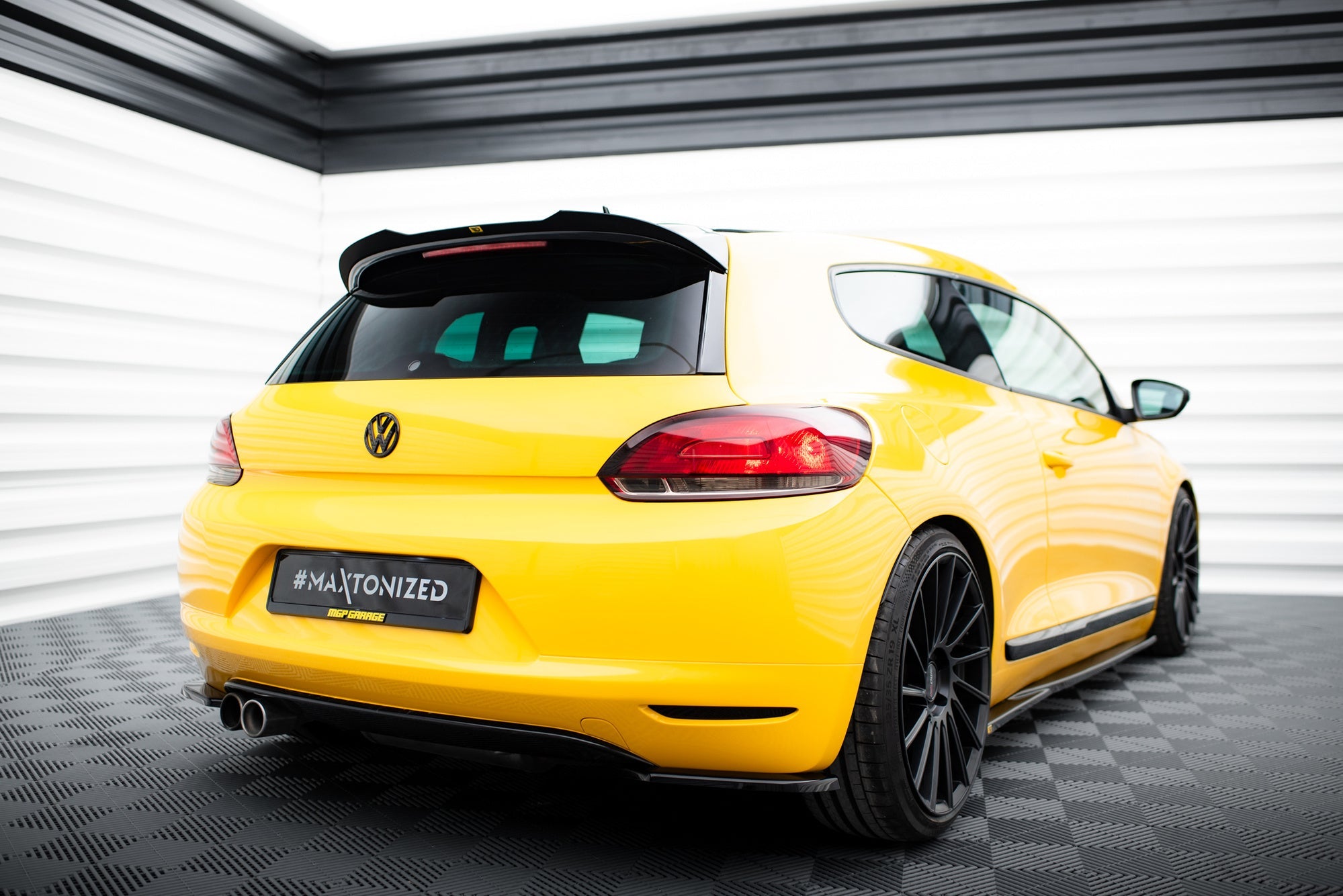 Eleron spoiler cap Volkswagen Scirocco Mk3 2008-2014 v4 - Maxton Design