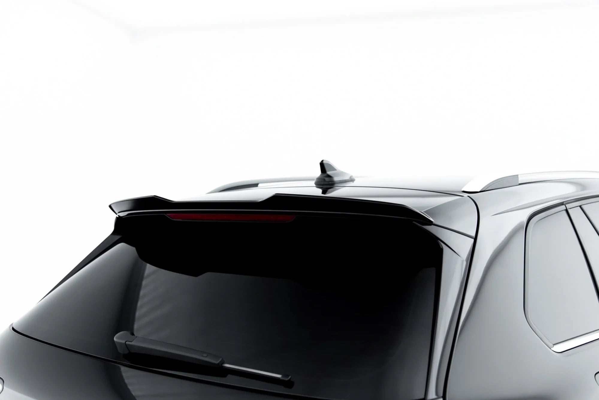 Eleron spoiler cap Volkswagen Golf Variant Mk8 Facelift - Maxton Design