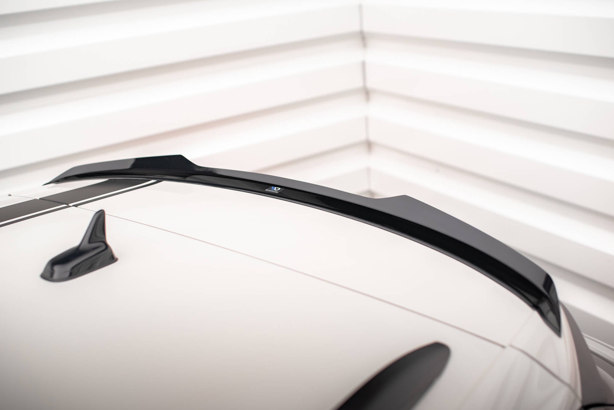 Eleron spoiler cap Volkswagen T-Roc R Mk1 Facelift 2021- v2 - Maxton Design