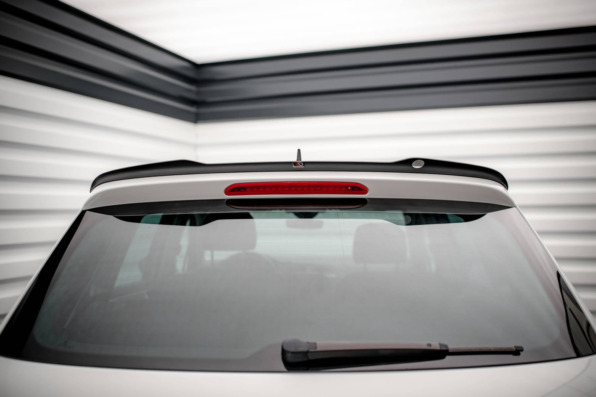 Eleron spoiler cap Volkswagen Tiguan Mk2 2015-2020 v3 - Maxton Design