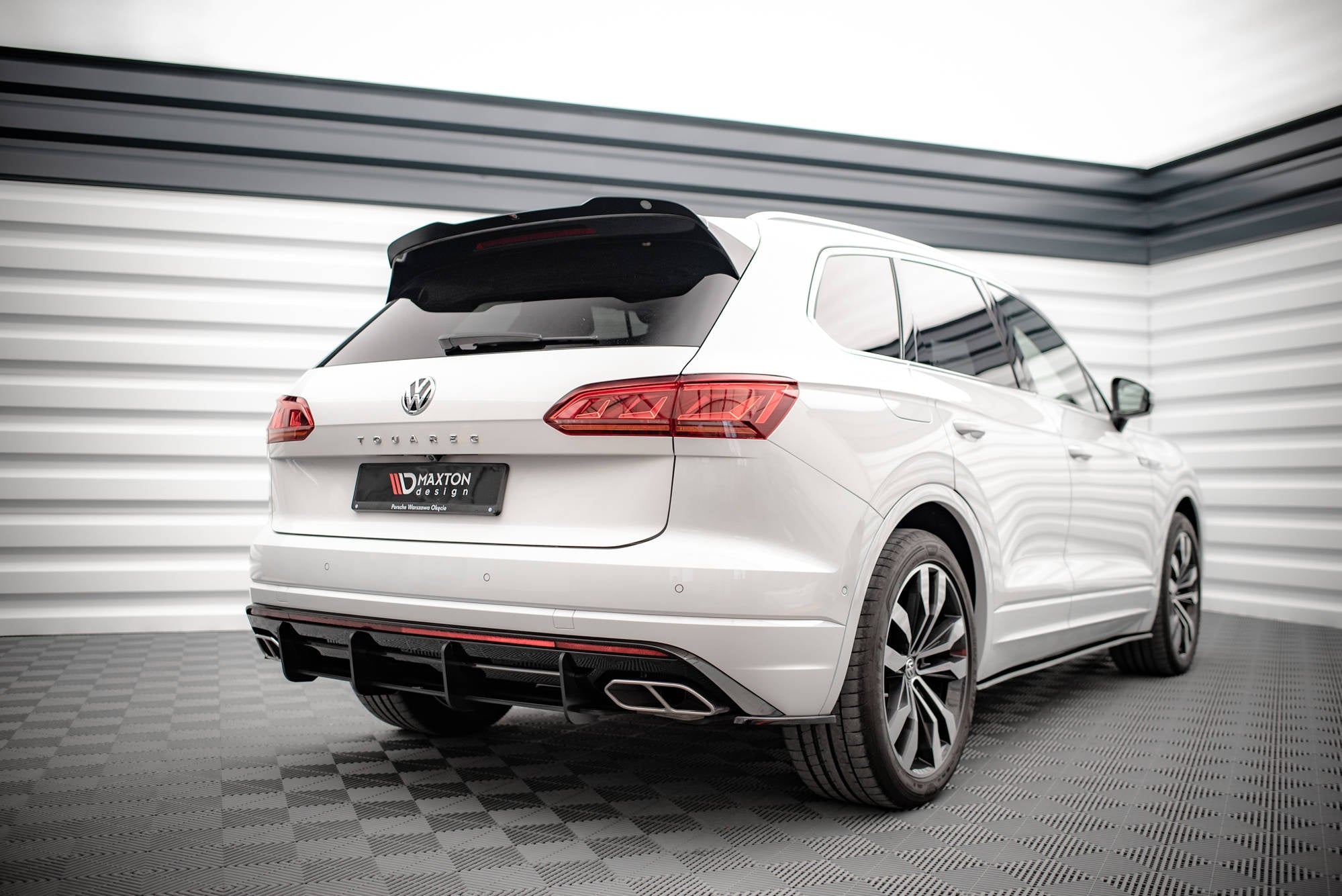 Eleron spoiler cap Volkswagen Touareg R-Line Mk3 2018- v1 - Maxton Design