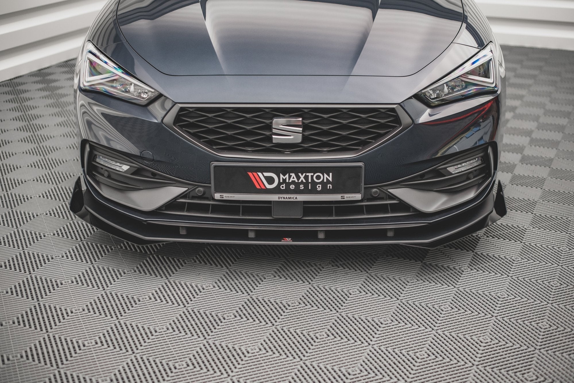 Prelungire splitter bara fata si flapsuri Seat Leon FR Mk4 2020- v15 - Maxton Design