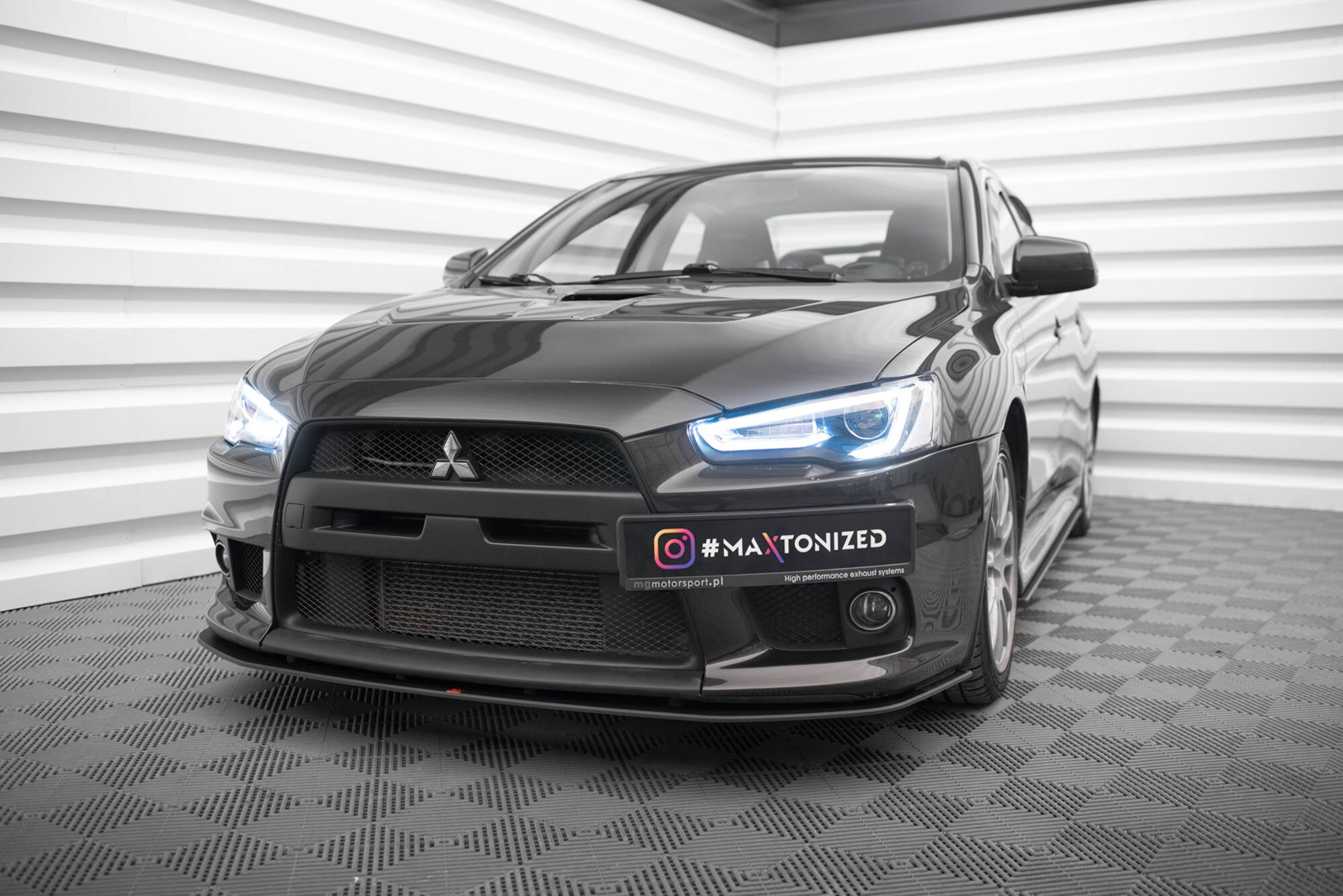 Prelungire splitter bara fata Mitsubishi Lancer EVO X 2007-2015 v6 - Maxton Design