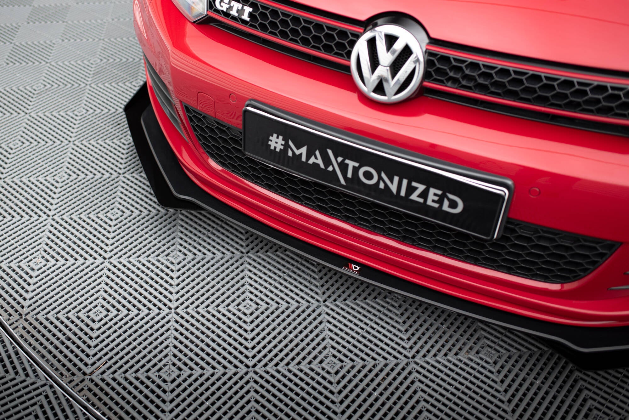 Prelungire splitter bara fata si flapsuri Volkswagen Golf GTI Mk6 2008-2012 v11 - Maxton Design
