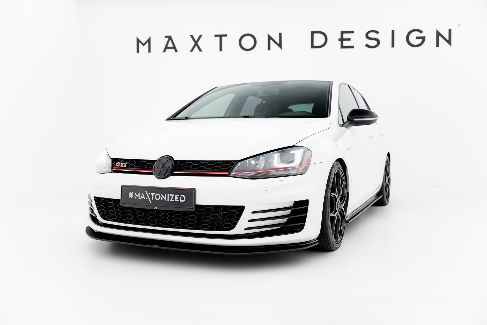 Prelungire splitter bara fata Volkswagen Golf 7 Gti 2013-2016 v24 - Maxton Design