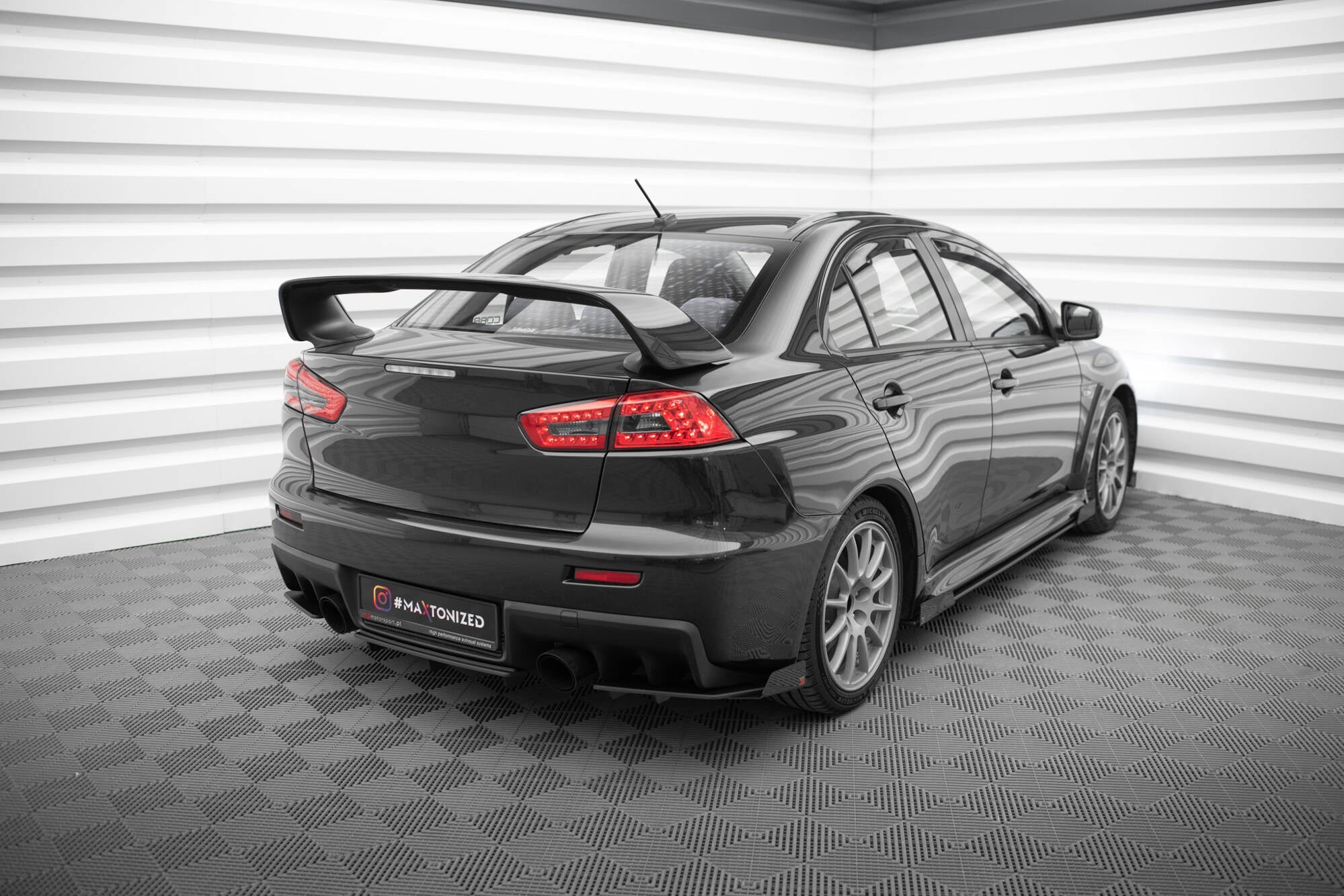 Prelungire difuzor bara spate Mitsubishi Lancer EVO X 2007-2015 v3 - Maxton Design