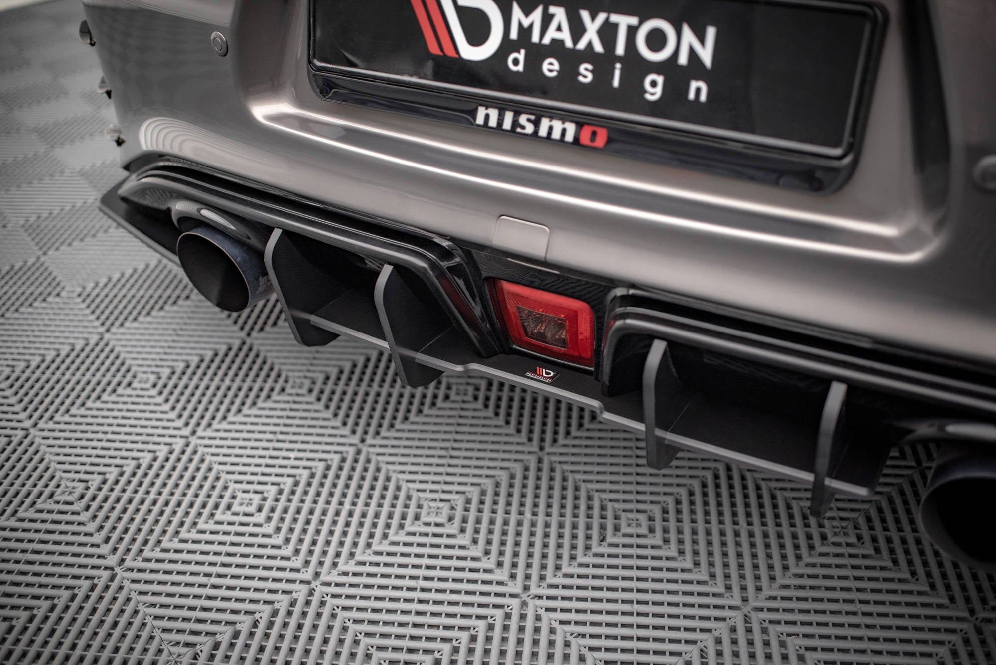Prelungire difuzor bara spate Nissan 370Z Nismo Facelift 2014-2020 v4 - Maxton Design