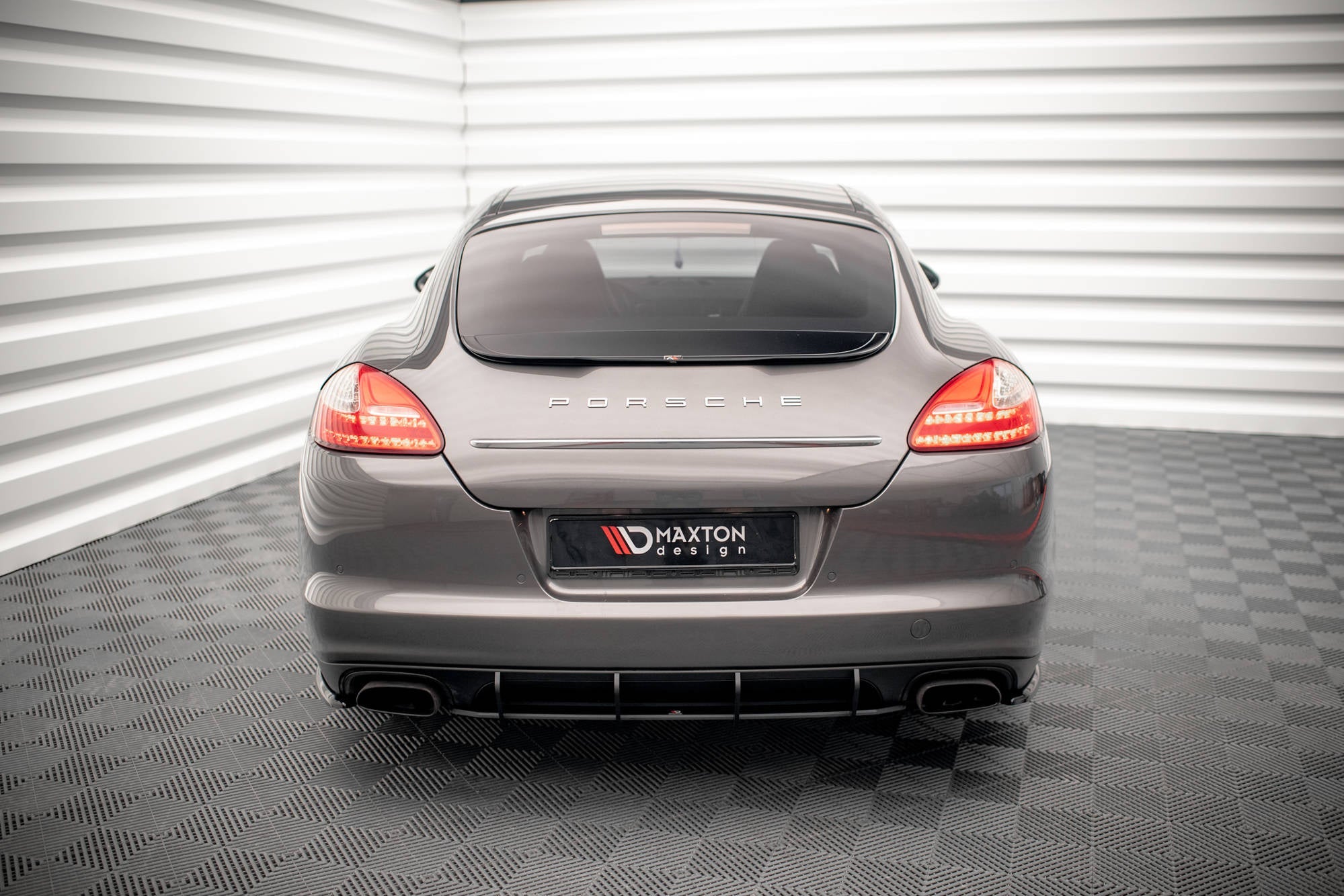 Prelungire difuzor bara spate Porsche Panamera / Panamera Diesel 970 2009-2013 v3 - Maxton Design