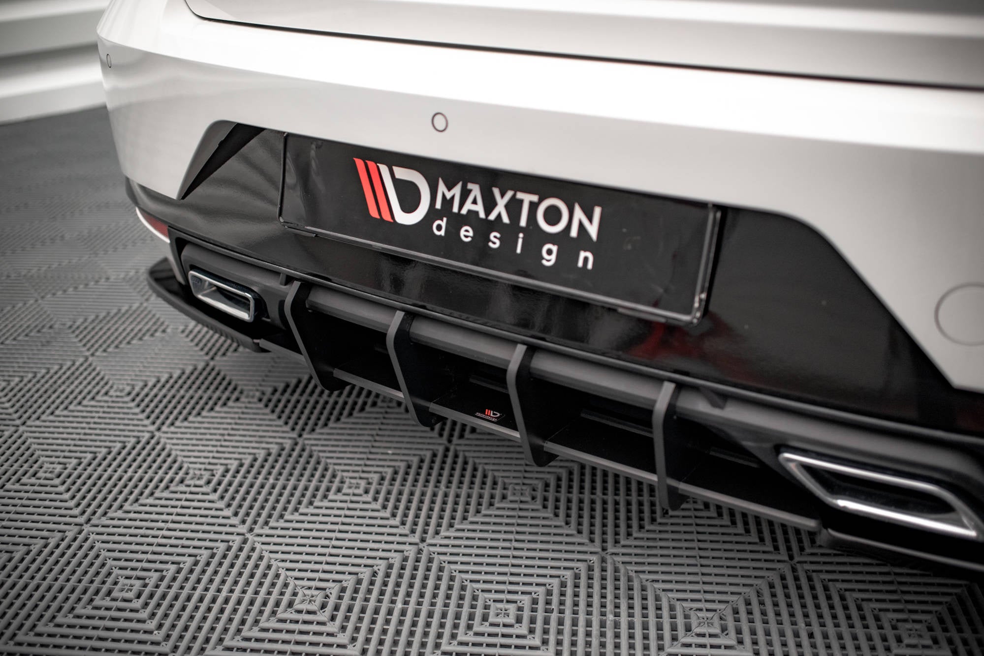 Prelungire difuzor bara spate Seat Ibiza Mk5 2017-2021 v3 - Maxton Design