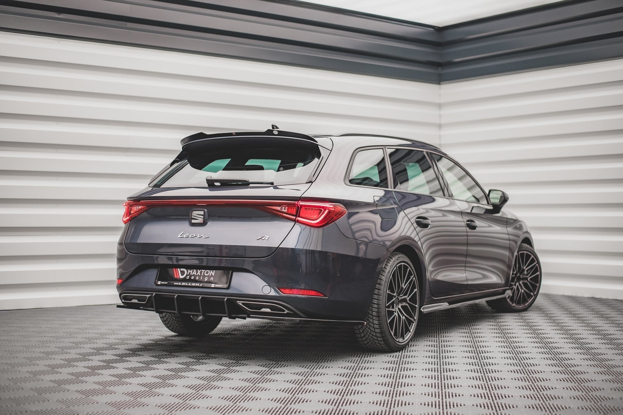 Prelungire difuzor bara spate Seat Leon FR ST Mk4 2020- v22 - Maxton Design