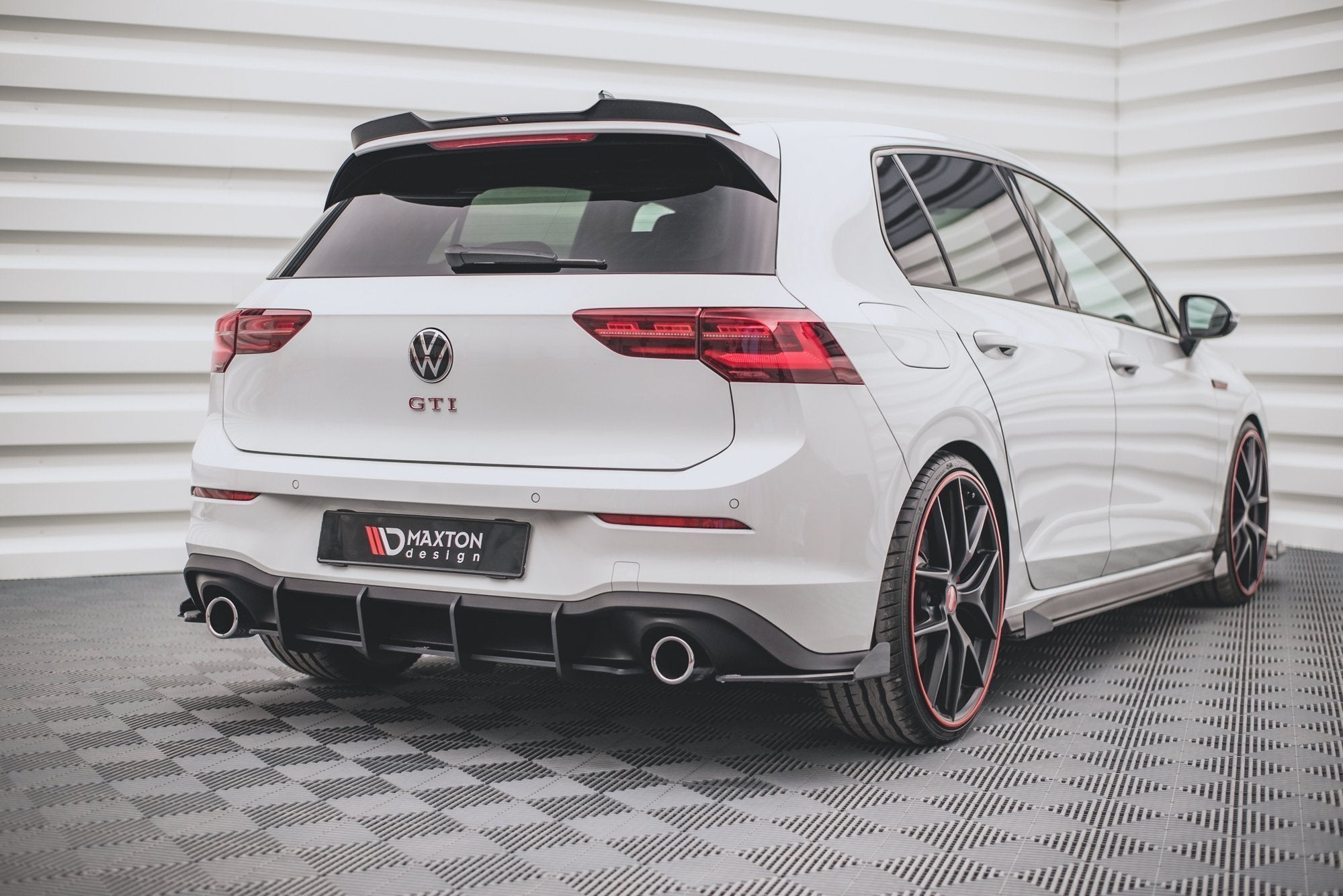 Prelungire difuzor bara spate Volkswagen Golf 8 GTI 2020- v13 - Maxton Design