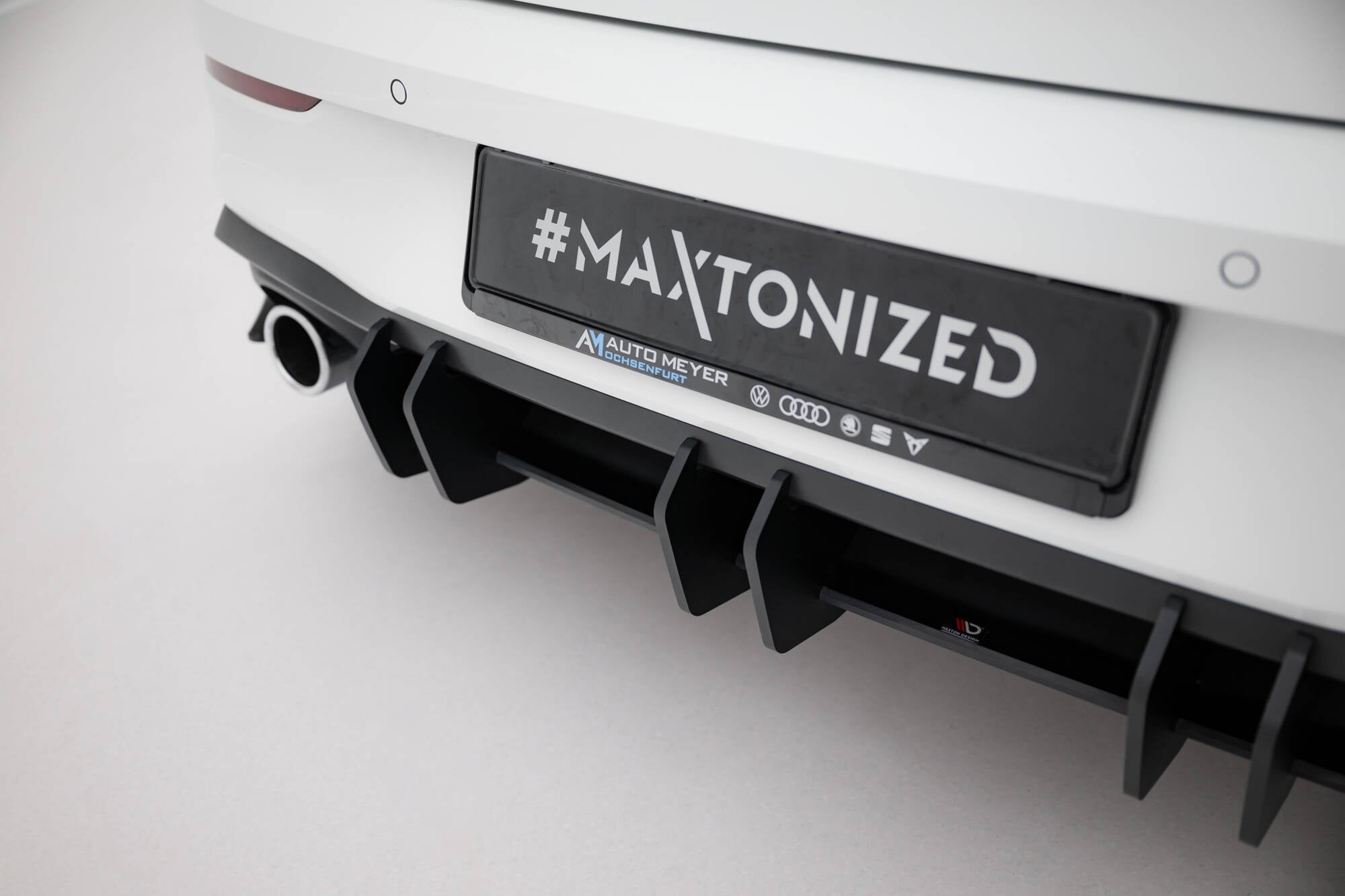 Prelungire difuzor bara spate Volkswagen Golf 8 GTI 2020- v14 - Maxton Design