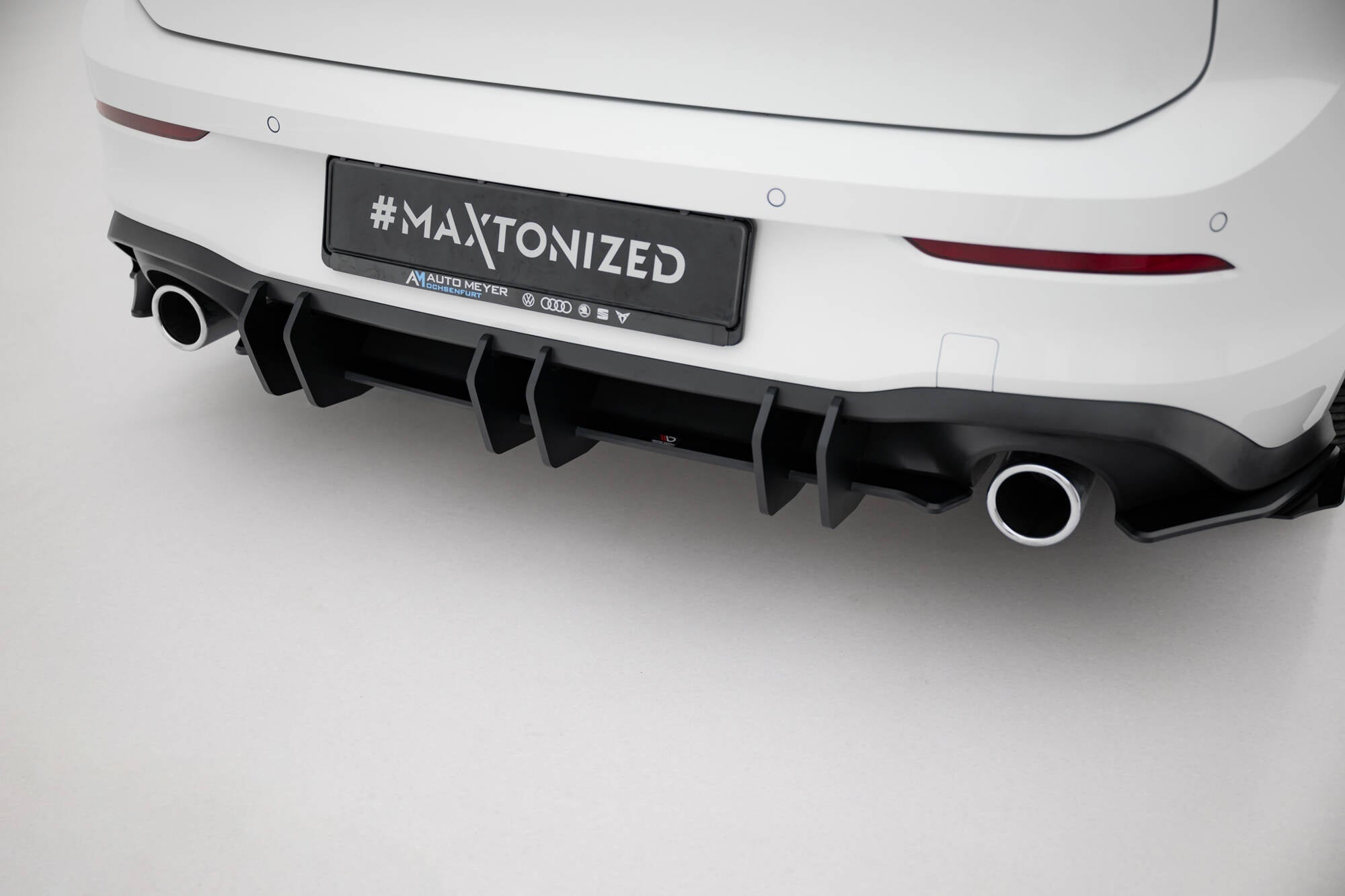 Prelungire difuzor bara spate Volkswagen Golf 8 GTI 2020- v14 - Maxton Design