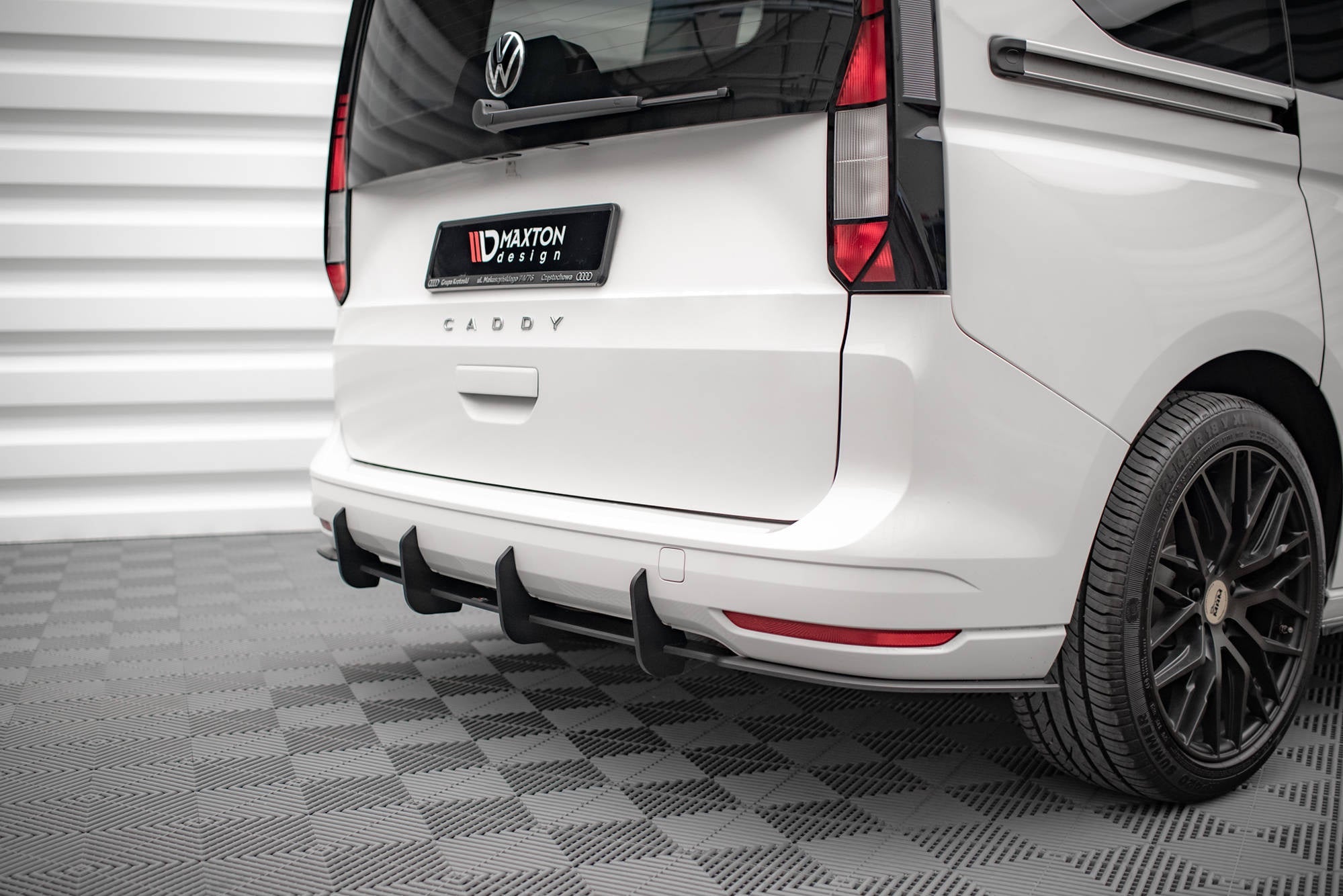 Prelungire difuzor bara spate Volkswagen Caddy Mk5 2020- v2 - Maxton Design