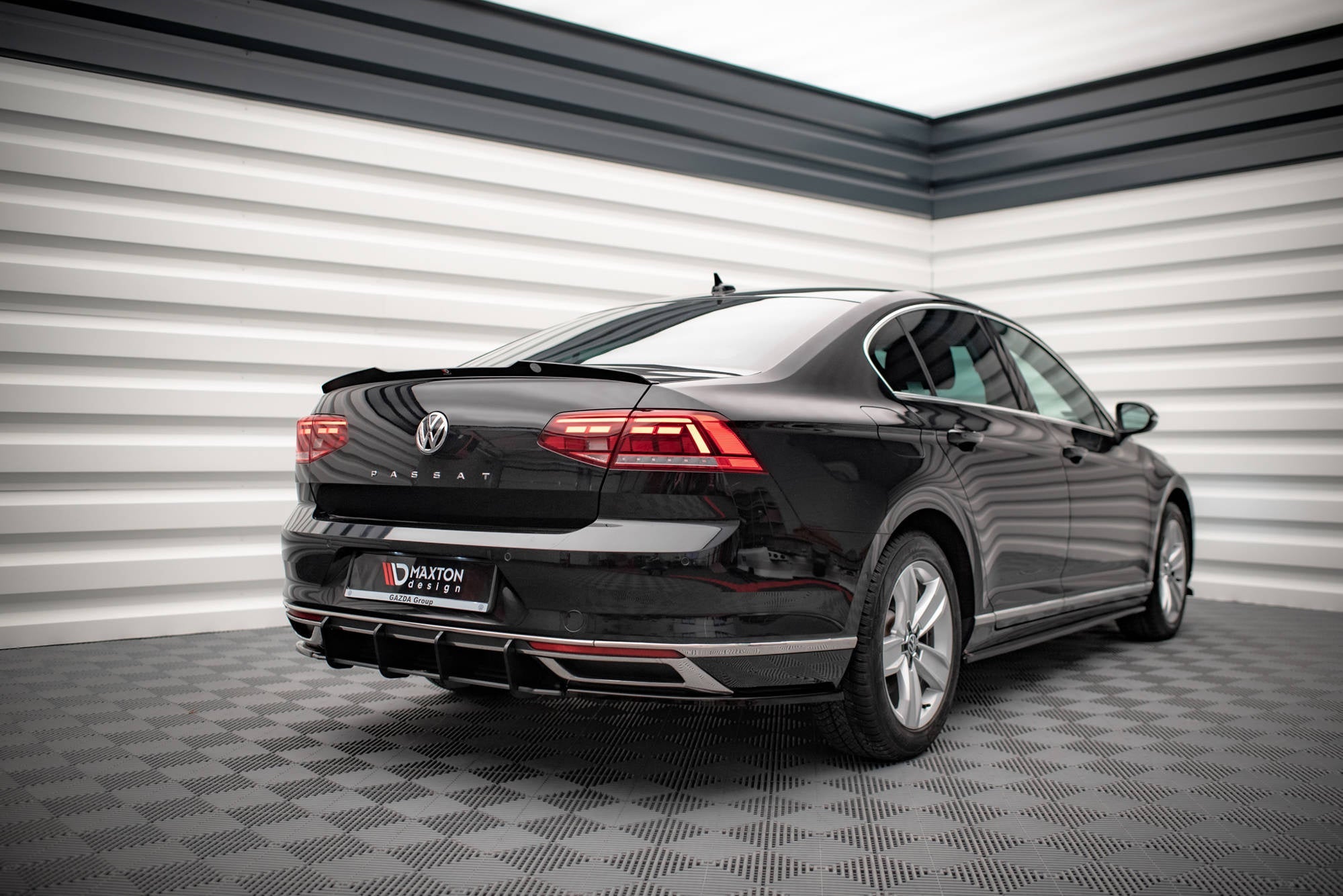 Prelungire difuzor bara spate Volkswagen Passat B8 Facelift 2019- v9 - Maxton Design