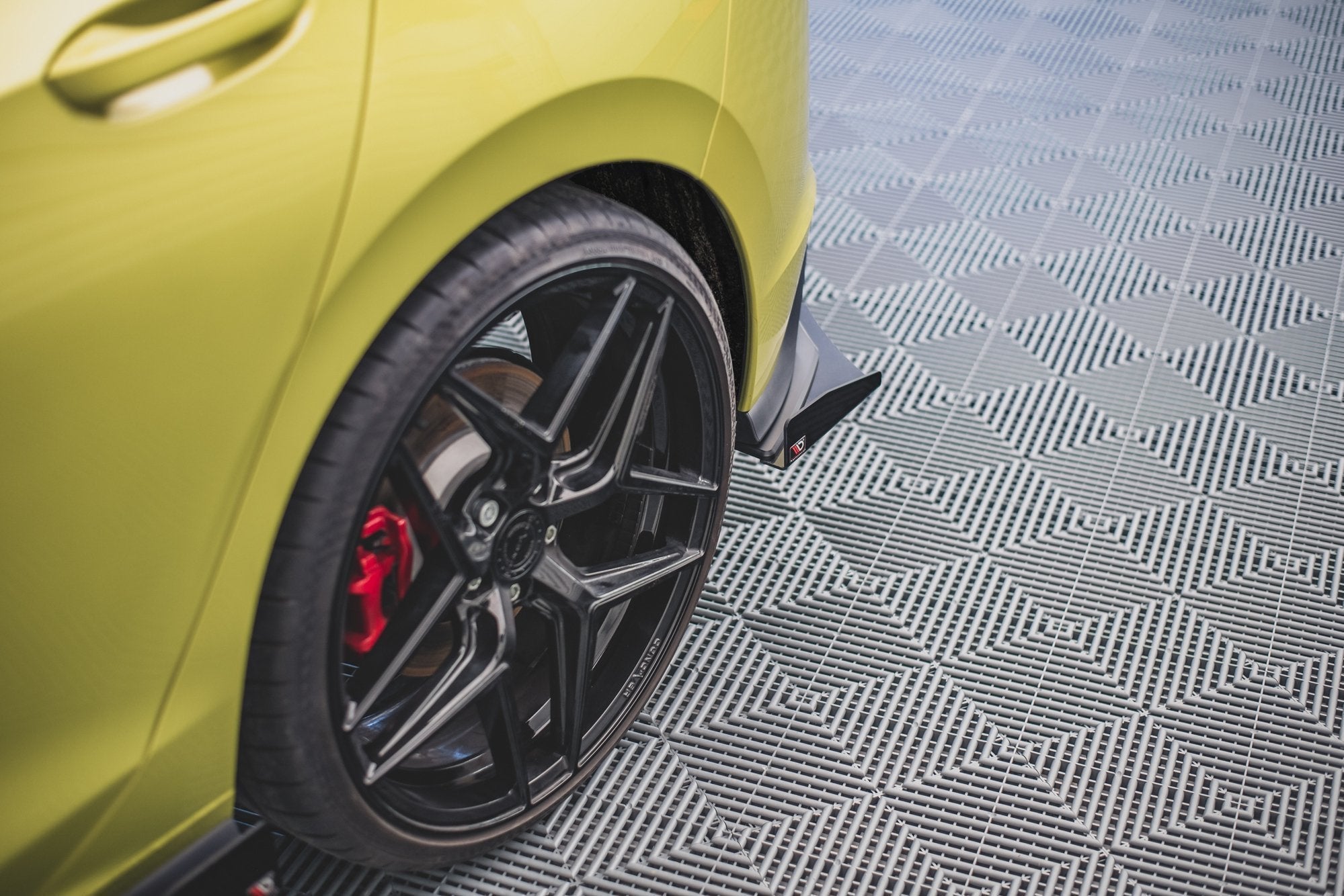 Prelungire splitter bara spate si flapsuri Volkswagen Golf 8 GTI Clubsport 2020- v24 - Maxton Design