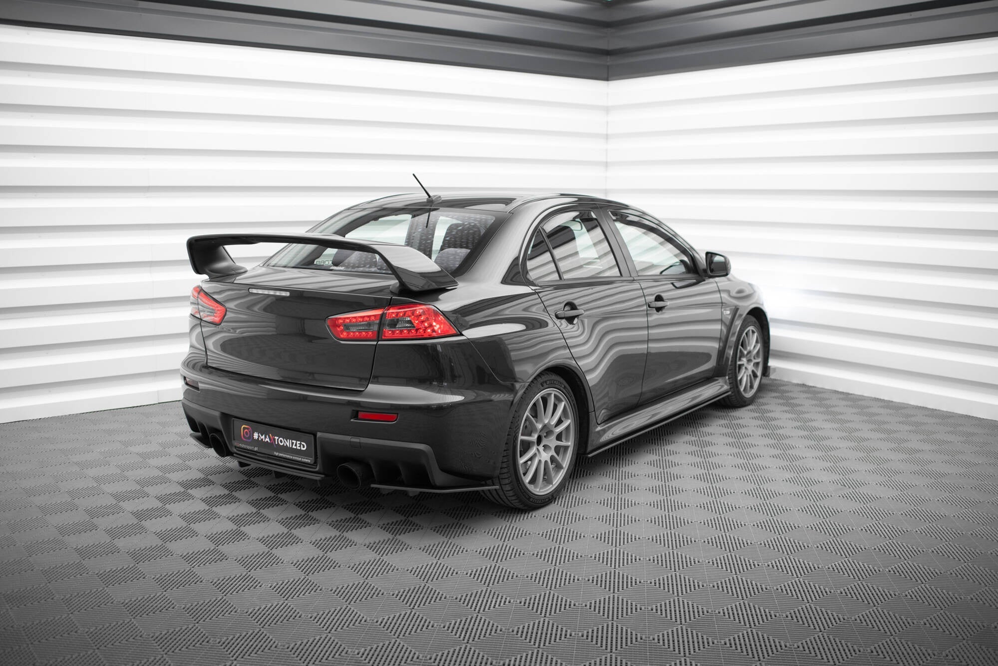 Prelungire splitter bara spate si flapsuri Mitsubishi Lancer EVO X 2007-2015 v5 - Maxton Design