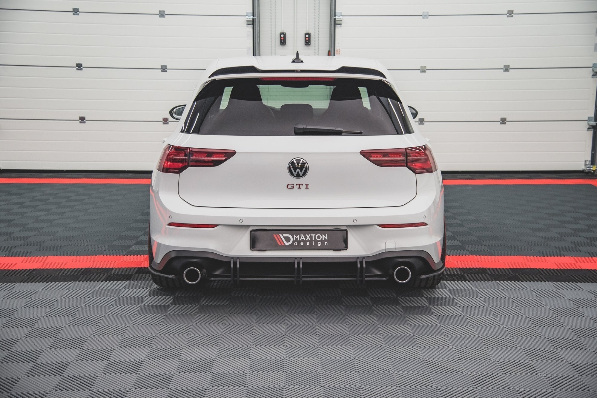 Prelungire splitter bara spate Volkswagen Golf 8 GTI 2020- v16 - Maxton Design