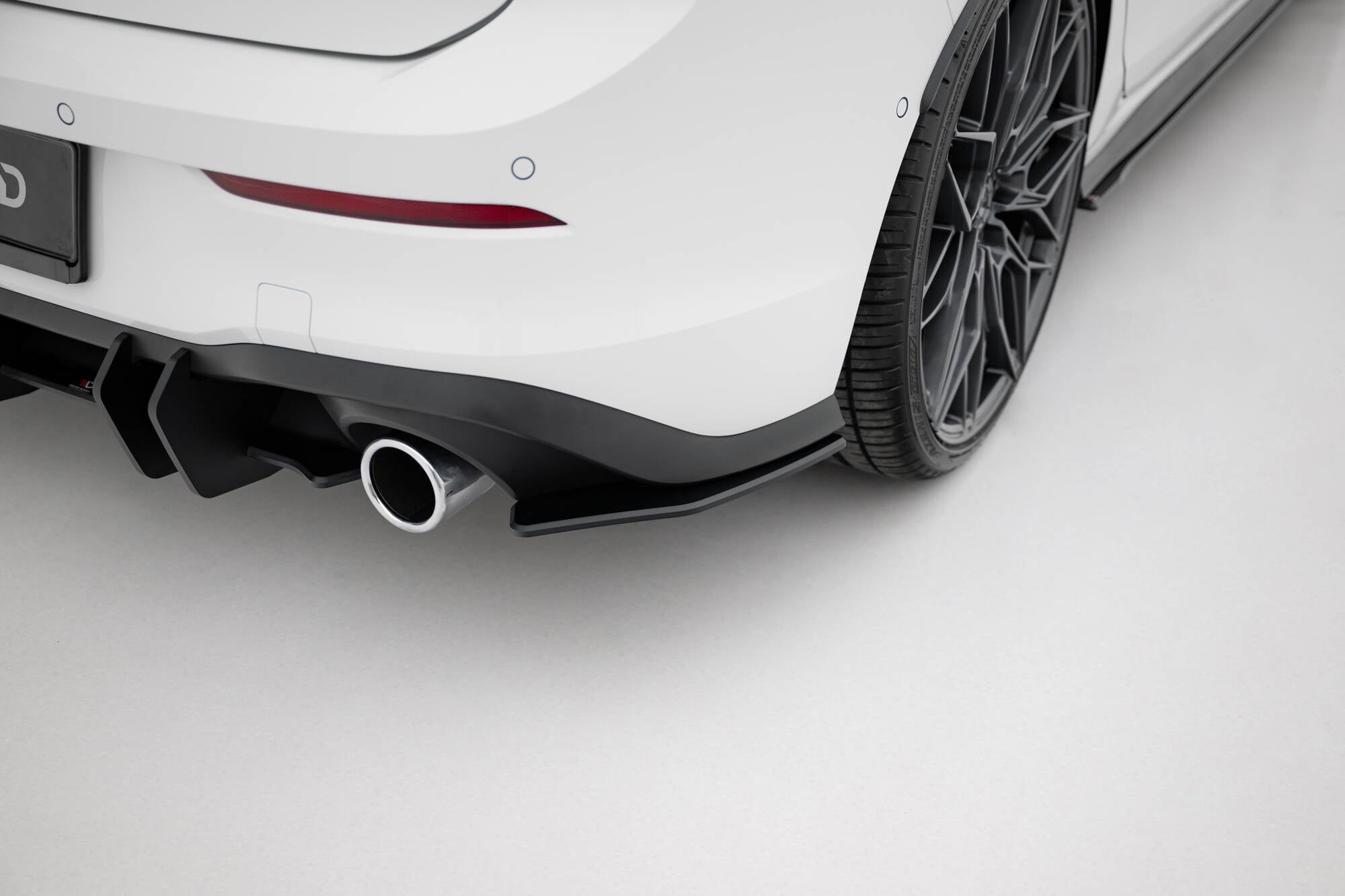 Prelungire splitter bara spate Volkswagen Golf 8 GTI 2020- v16 - Maxton Design