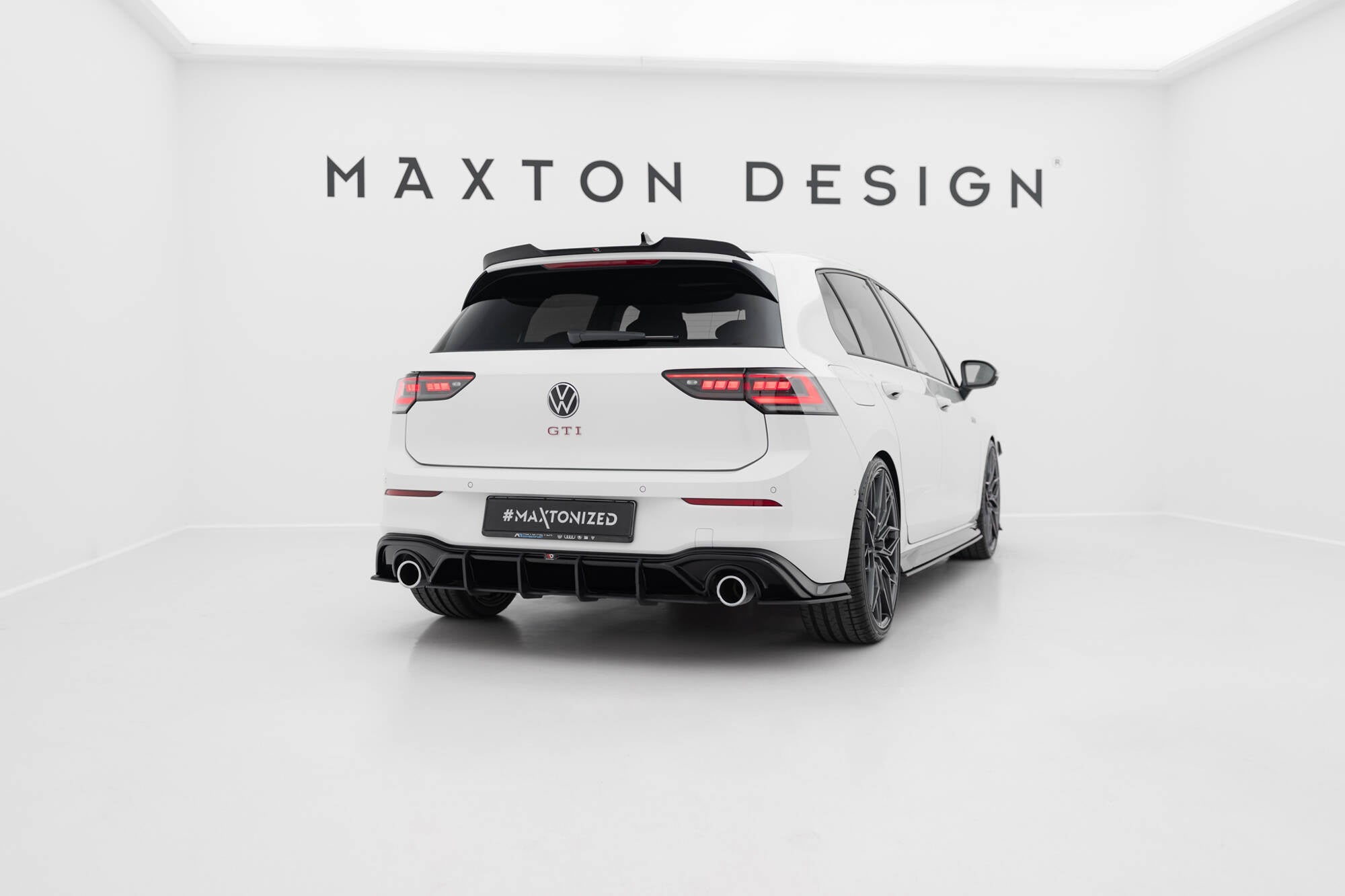 Prelungire splitter bara spate Volkswagen Golf GTI Mk8 2020- v49 - Maxton Design