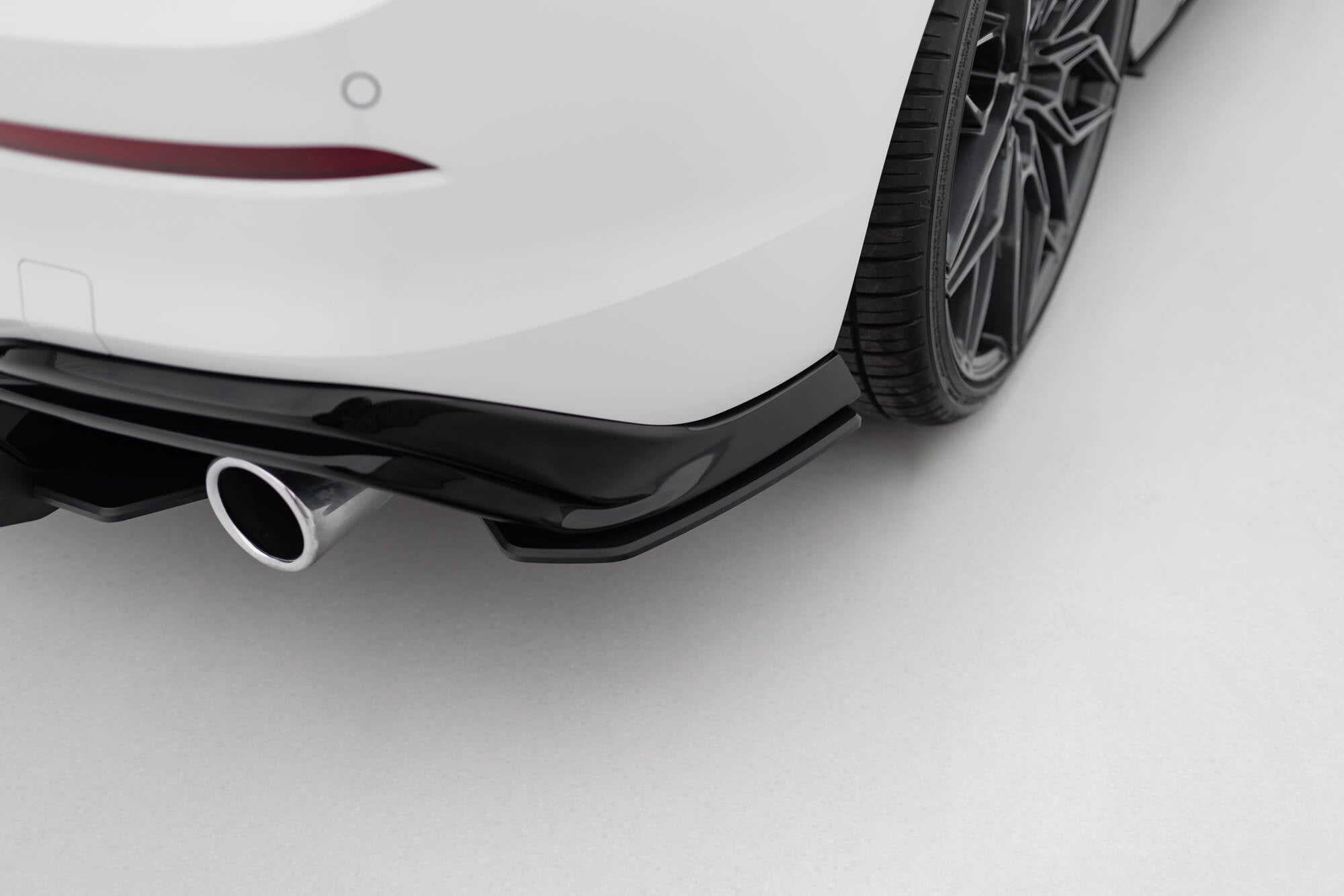 Prelungire splitter bara spate Volkswagen Golf GTI Mk8 2020- v50 - Maxton Design