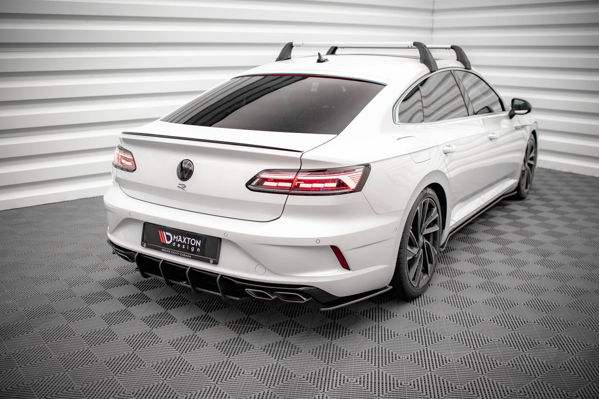 Prelungire splitter bara spate Volkswagen Arteon R 2020- v12 - Maxton Design
