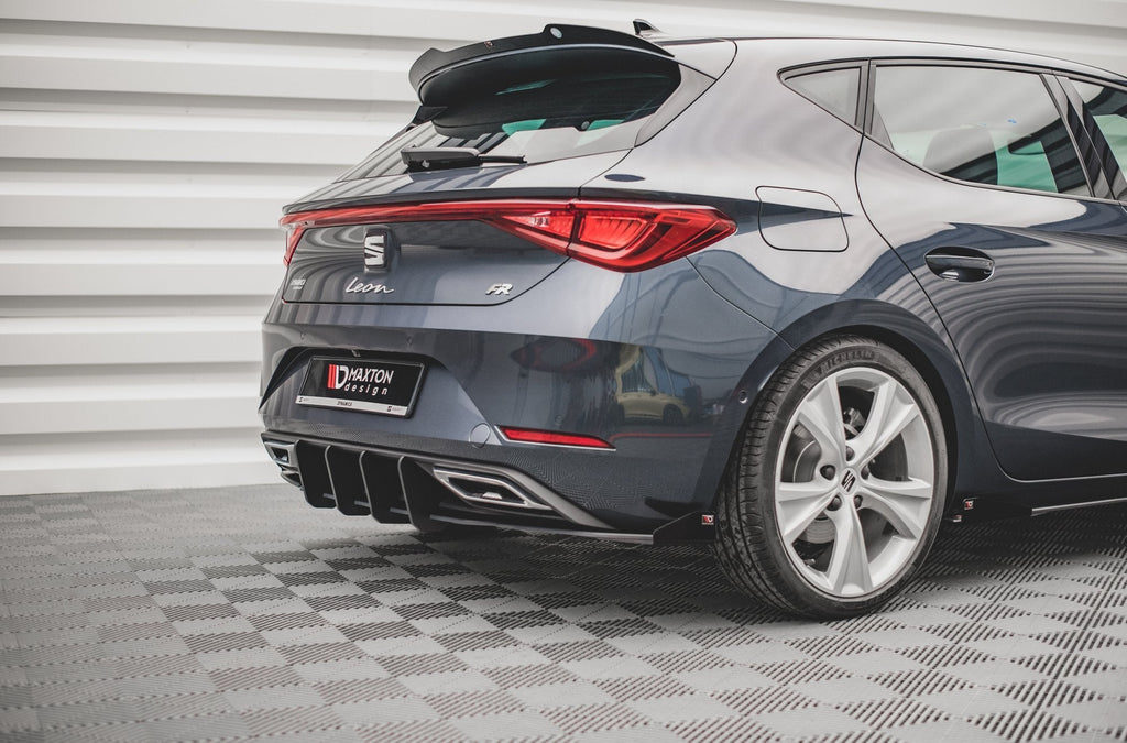 Prelungire difuzor bara spate si flapsuri Seat Leon FR Hatchback Mk4 2020- v25 - Maxton Design
