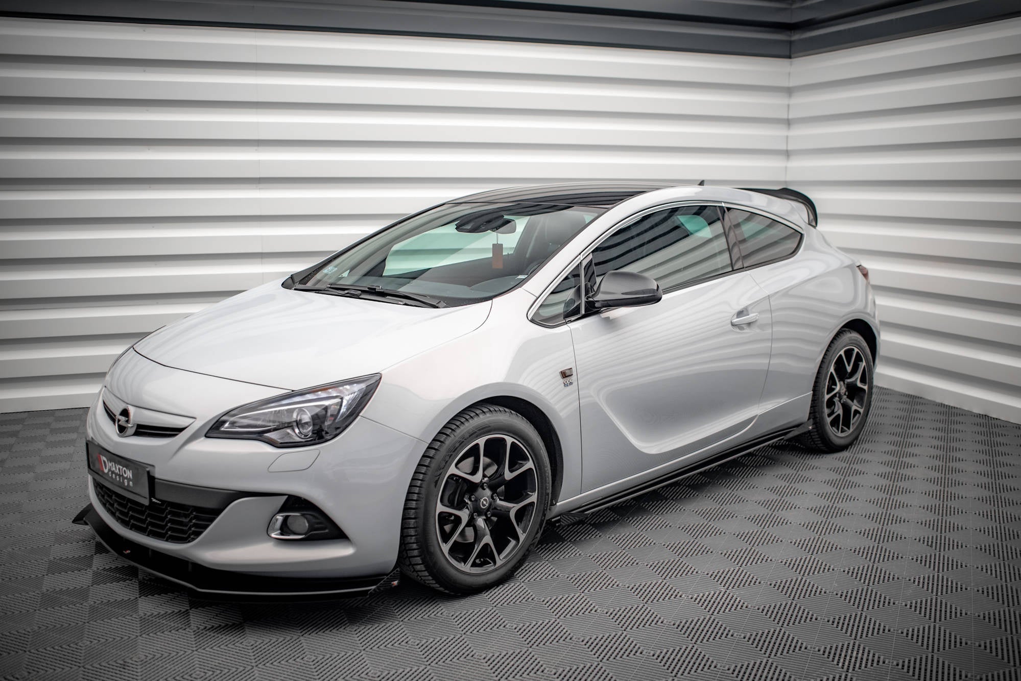 Praguri si flapsuri Opel Astra J GTC OPC-Line 2011-2018 v6 - Maxton Design