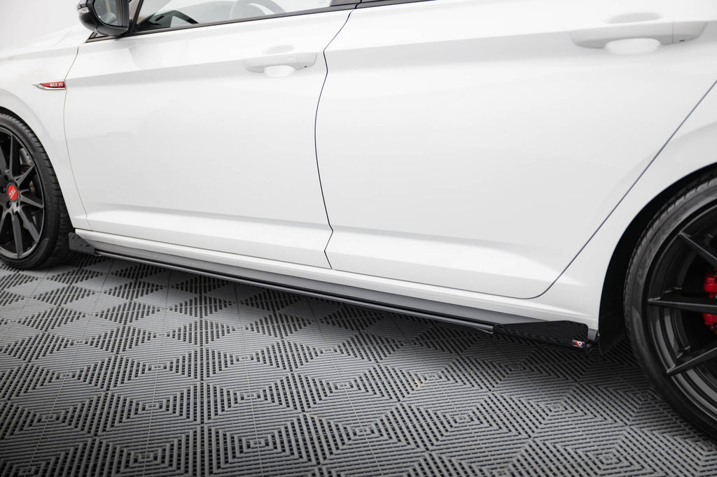 Praguri si flapsuri Volkswagen Jetta GLI Mk7 2018-2021 v2 - Maxton Design