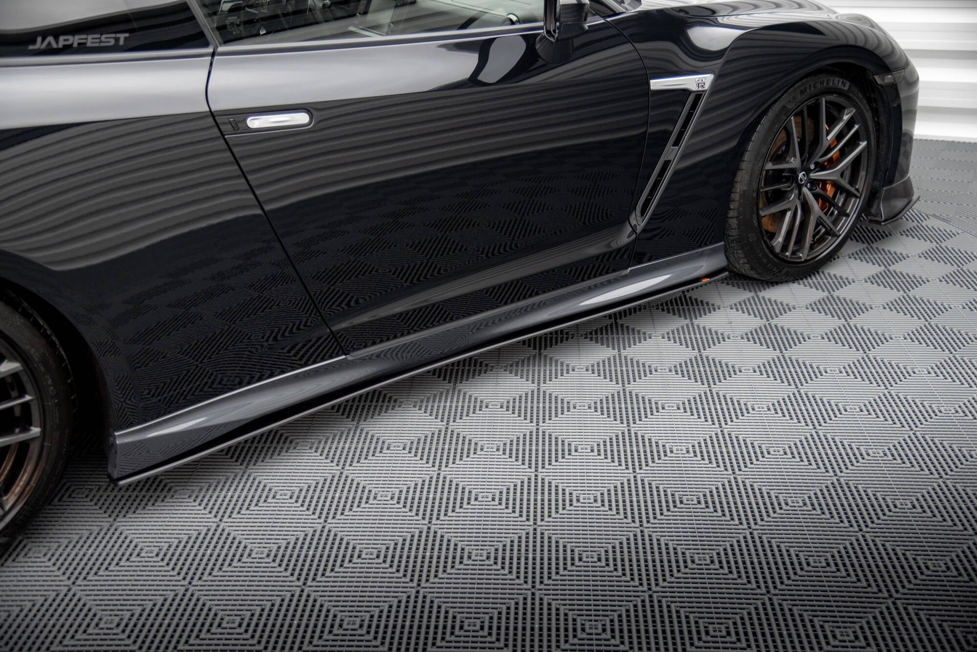 Praguri Nissan GTR R35 Facelift 2016-2022 v5 - Maxton Design