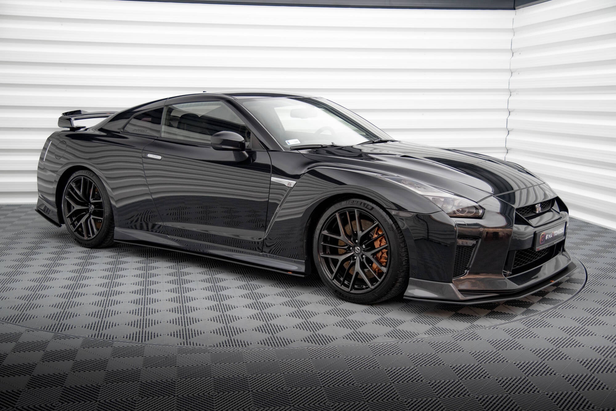 Praguri Nissan GTR R35 Facelift 2016-2022 v5 - Maxton Design