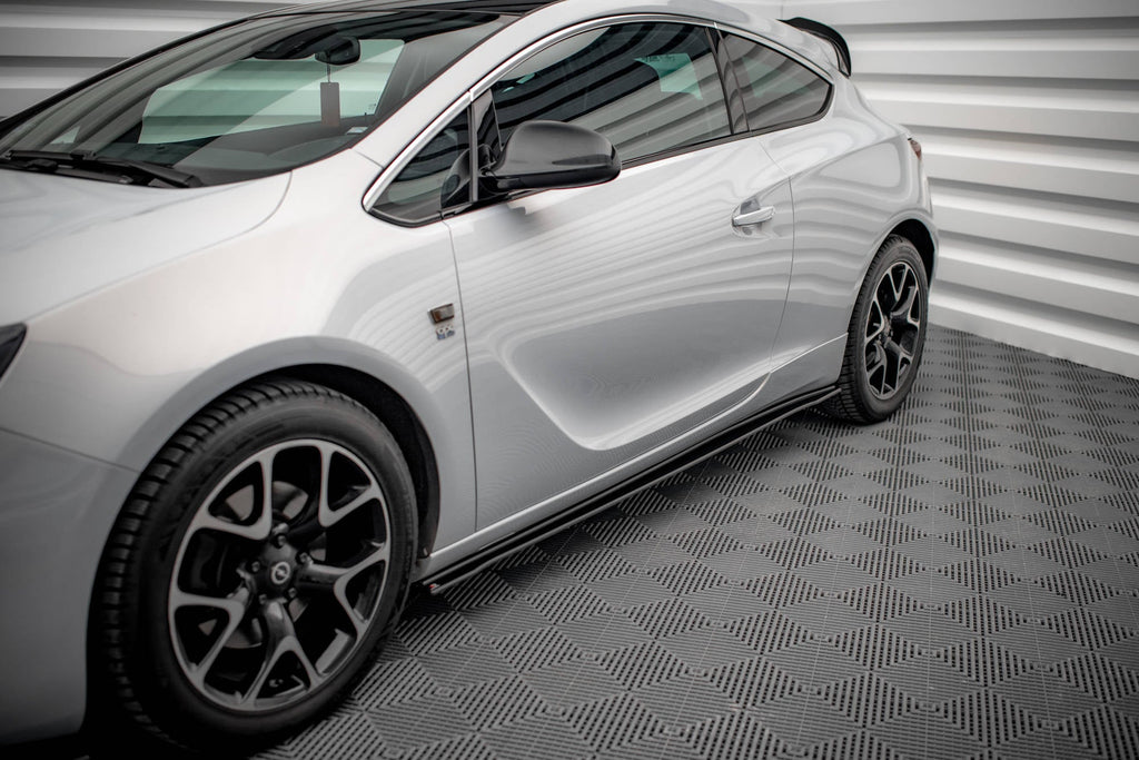 Praguri Opel Astra J GTC OPC-Line 2011-2018 v5 - Maxton Design