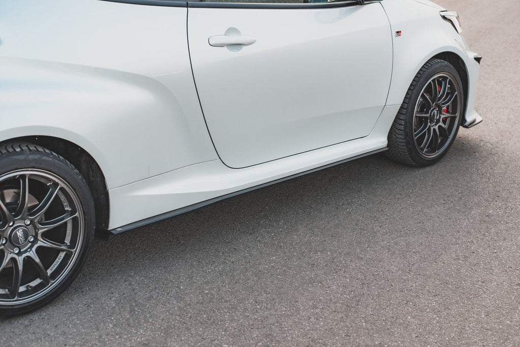 Praguri Toyota GR Yaris Mk4 2020- v3 - Maxton Design
