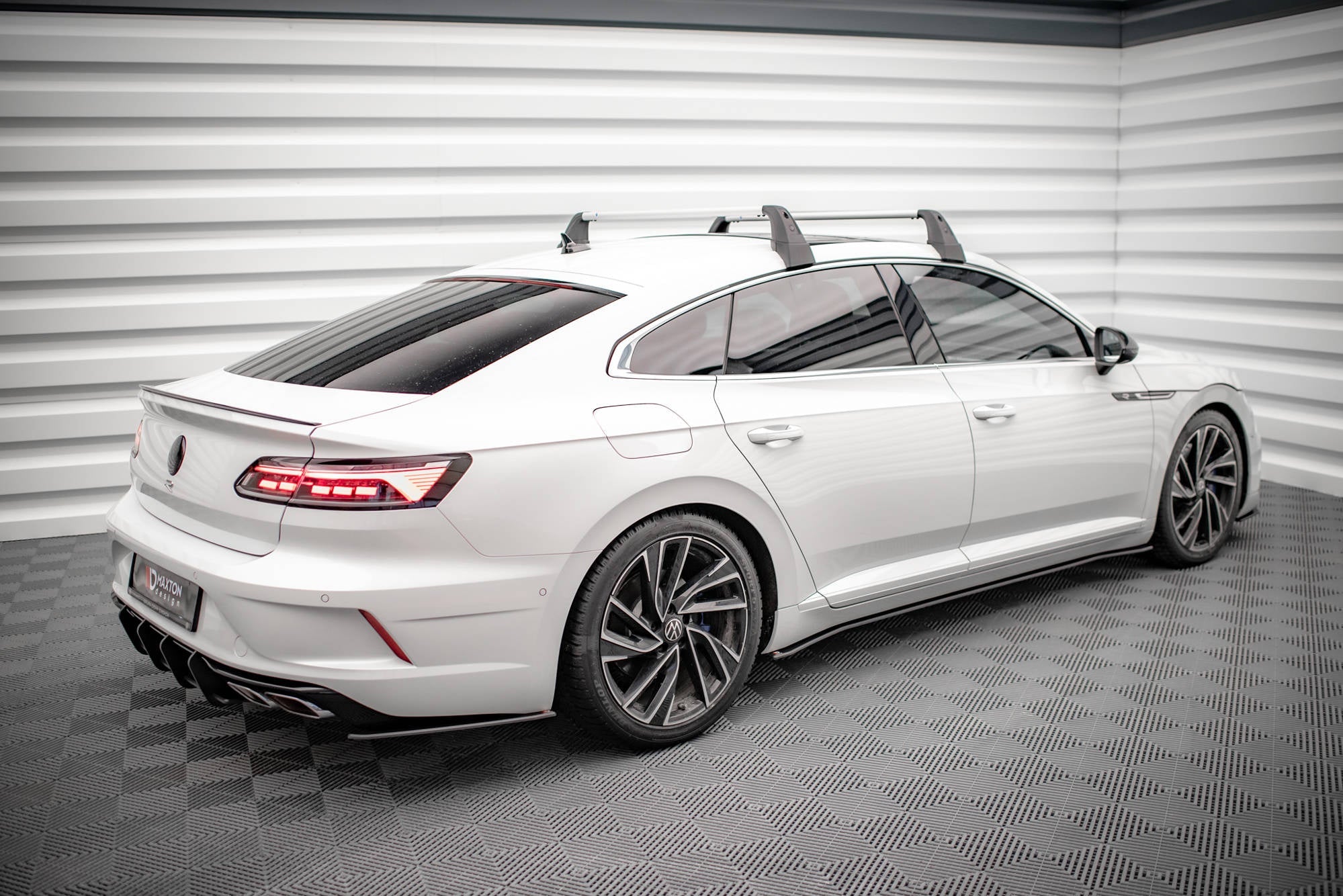 Praguri Volkswagen Arteon R R-Line Facelift 2020- v7 - Maxton Design