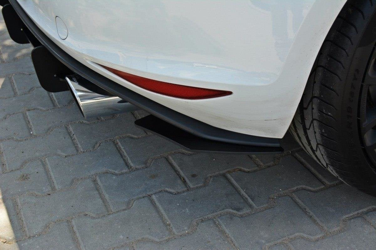 Prelungire splitter difuzor bara spate Volkswagen Golf 7 GTI 2012-2016 v2 - Maxton Design