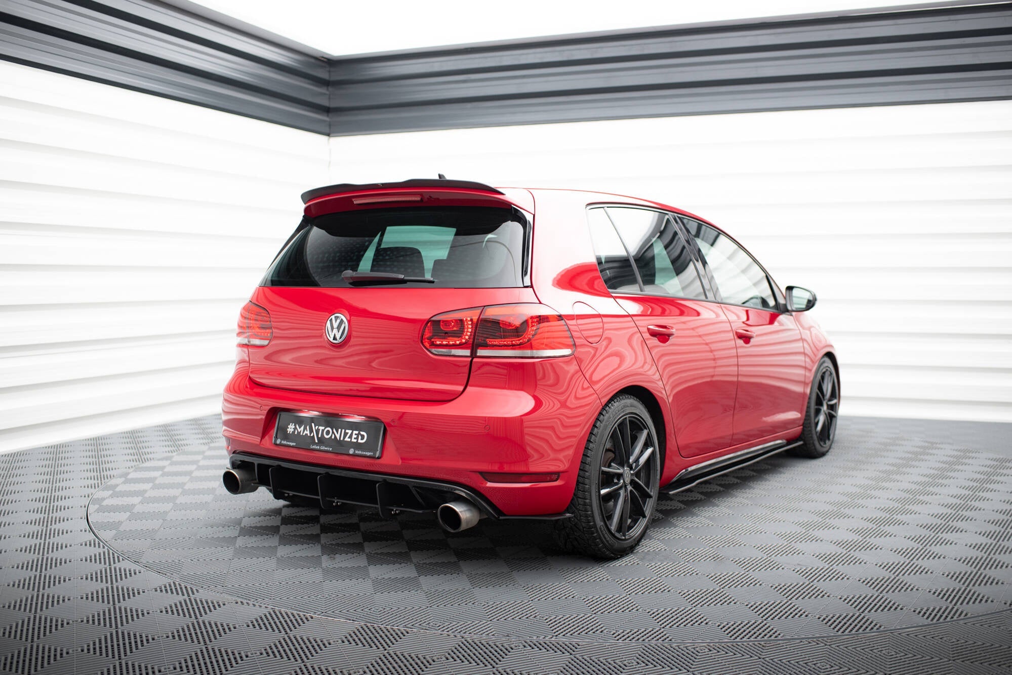 Prelungire splitter difuzor bara spate Volkswagen Golf 6 GTI 35TH 2008-2012 v5 - Maxton Design