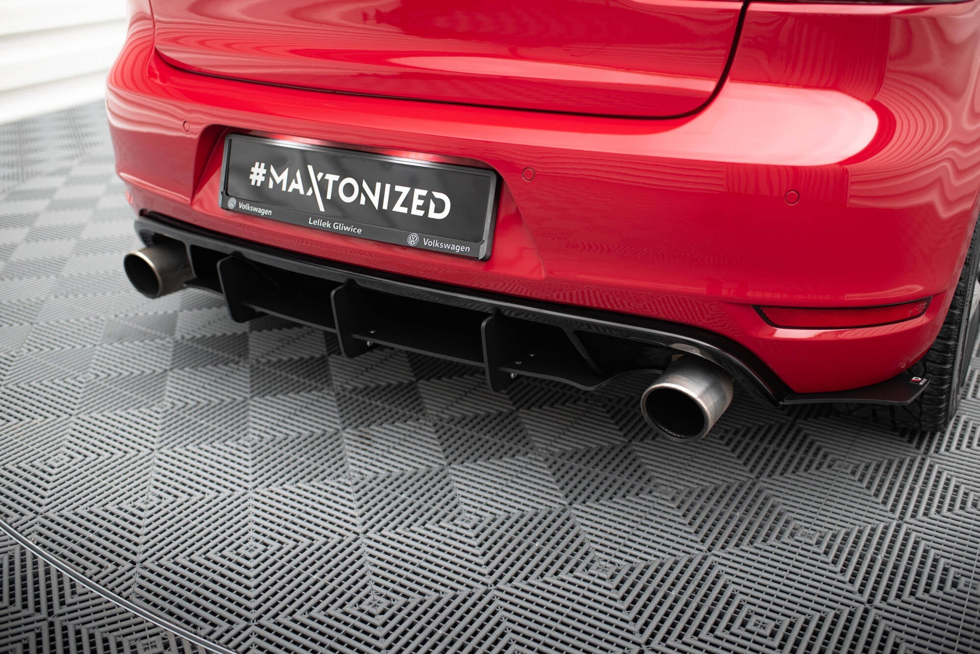 Prelungire splitter difuzor bara spate Volkswagen Golf 6 GTI 35TH 2008-2012 v5 - Maxton Design