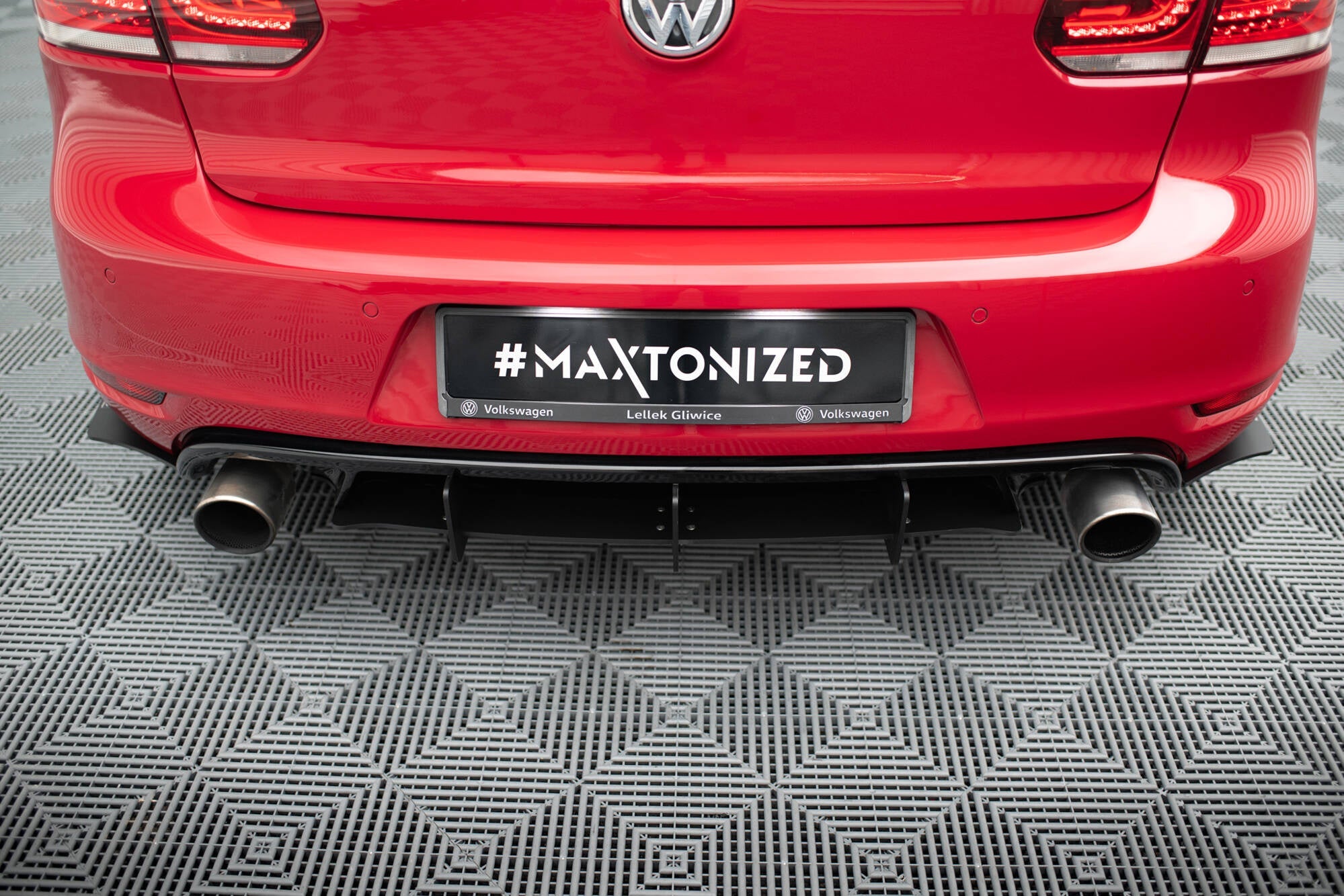 Prelungire splitter difuzor bara spate Volkswagen Golf 6 GTI 35TH 2008-2012 v5 - Maxton Design