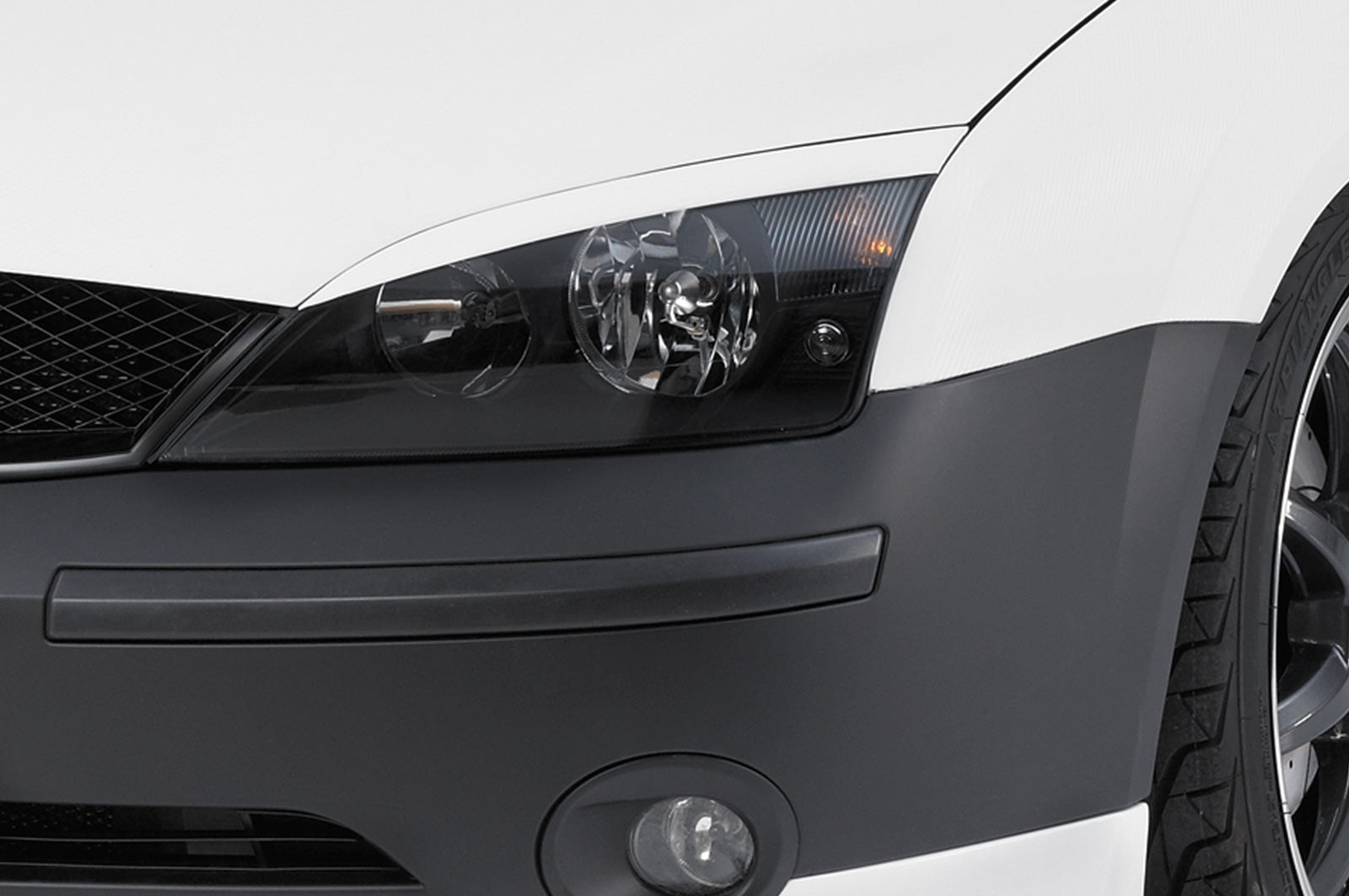 Capace faruri pentru Ford Mondeo MK3 SB136